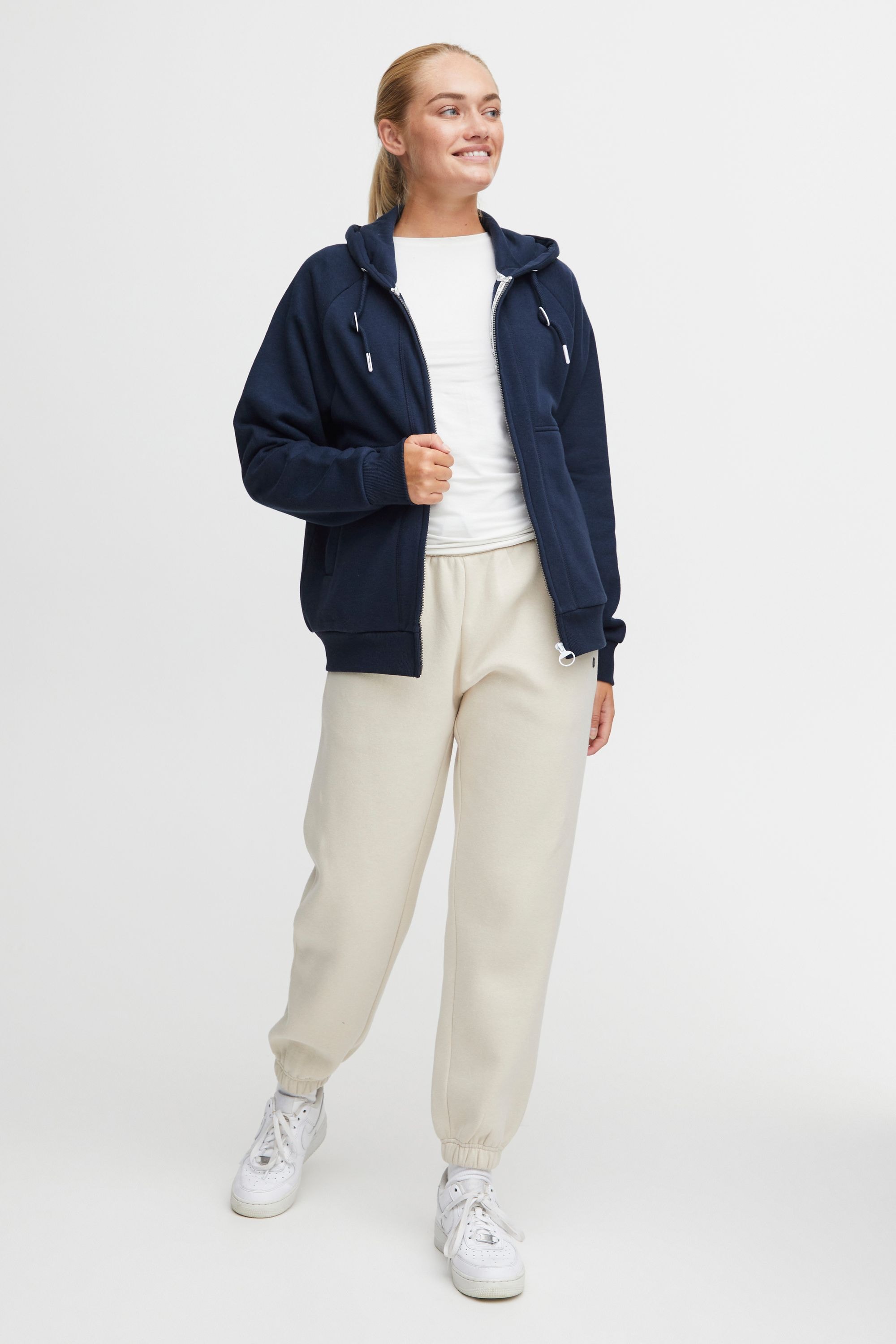 OXMO Sweatjacke »Sweatjacke OXAndie«