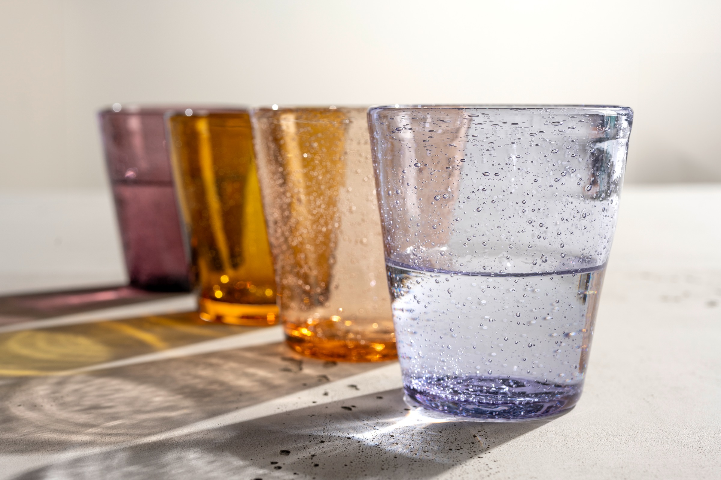LEONARDO Gläser-Set »Trinkglas BURANO, 330 ml, 4er-Set«, (Set, 4 tlg.), aus mundgeblasenem Schaumglas