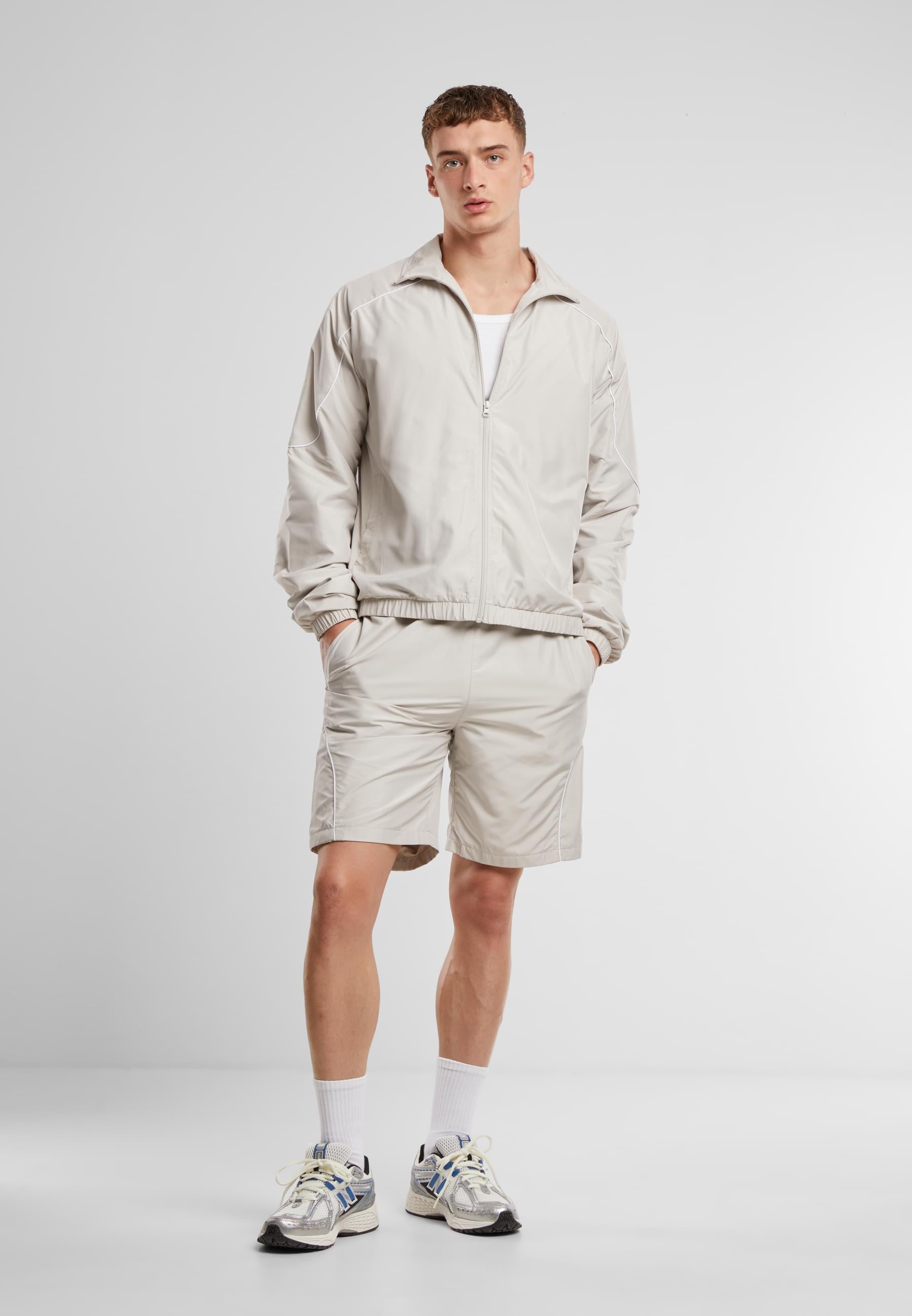 URBAN CLASSICS Trainingsjacke »Urban Classics Piped Panel Trackjacket«, (1 St.), ohne Kapuze