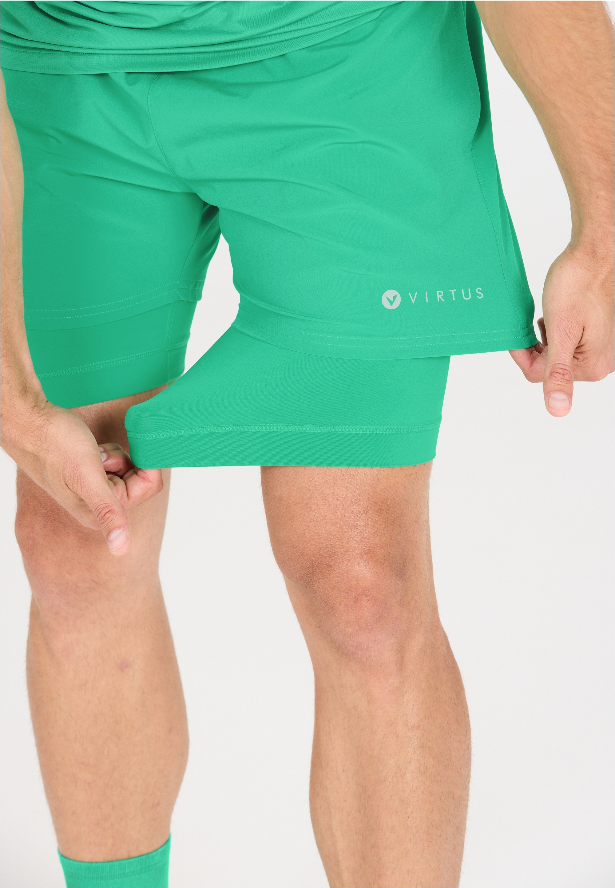 Virtus Shorts »Zayne«  mit 4-Wege-Stretch und Innenhose