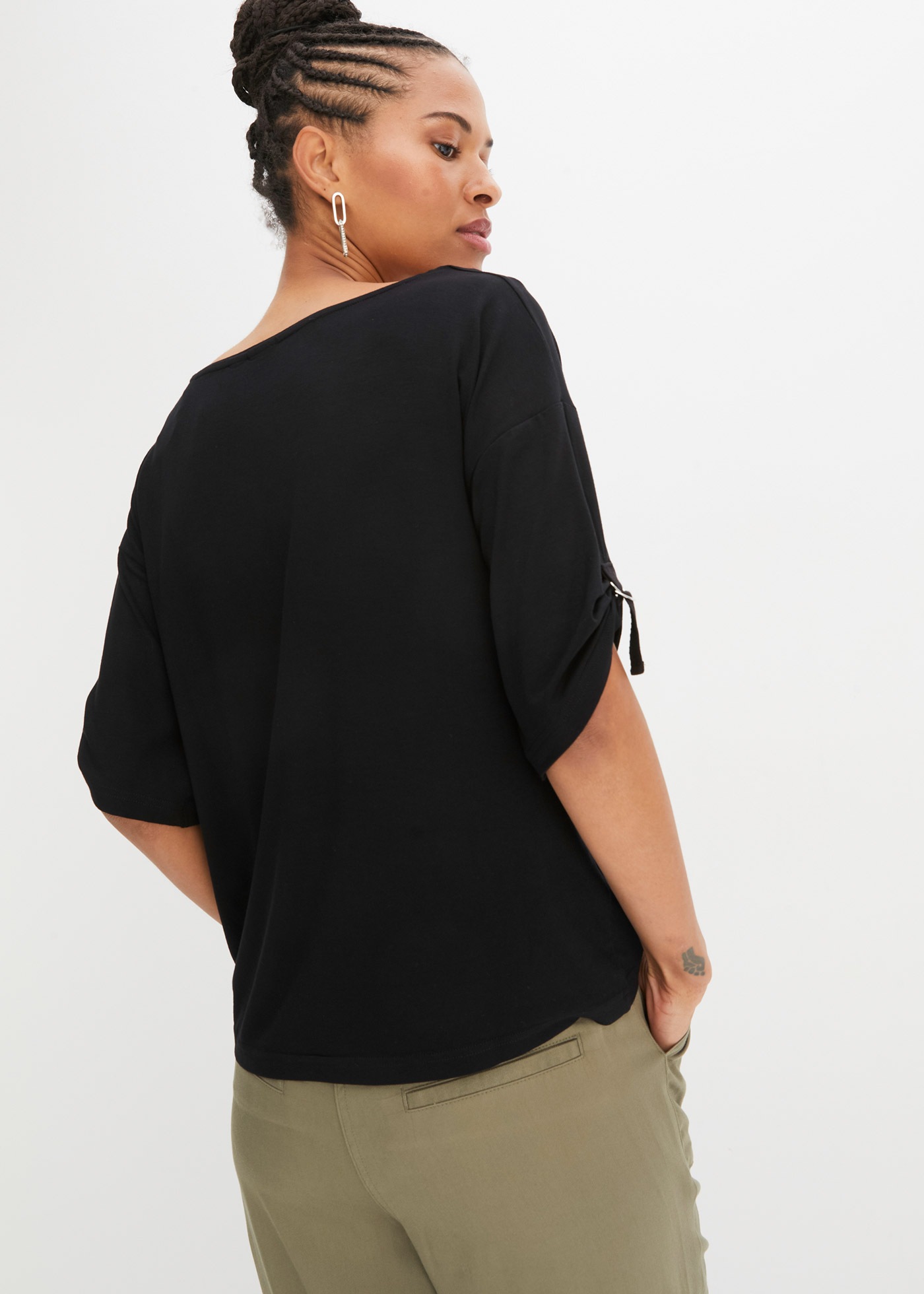 bonprix T-Shirt lockere Passform, Halbarm mit Deko-Detail günstig online kaufen