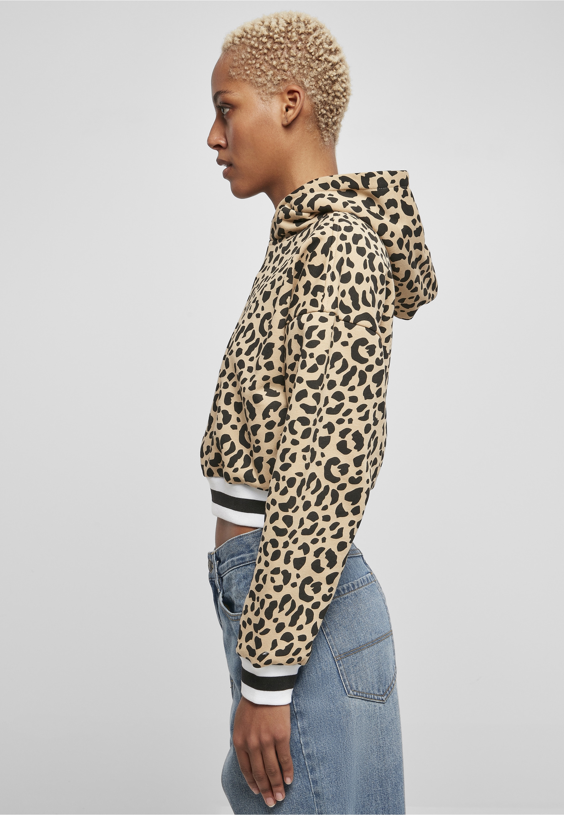 URBAN CLASSICS Kapuzensweatshirt »Urban Classics Damen Ladies Short AOP College Hoody«, 1 Stk.
