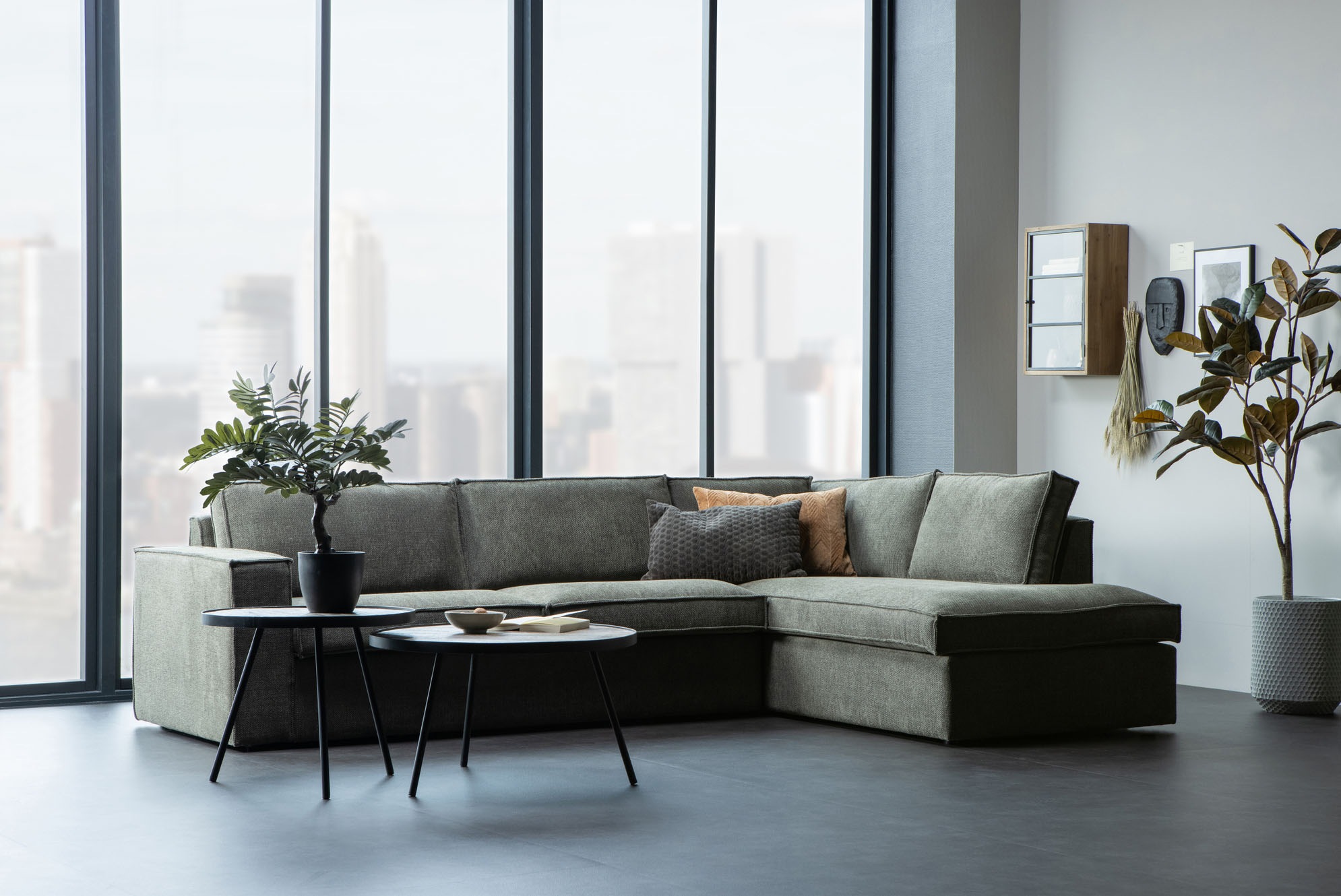 WOOOD Ecksofa »Freddie«, frei im Raum stellbar, aus grobem Melange-Gewebe, Breite 283 cm