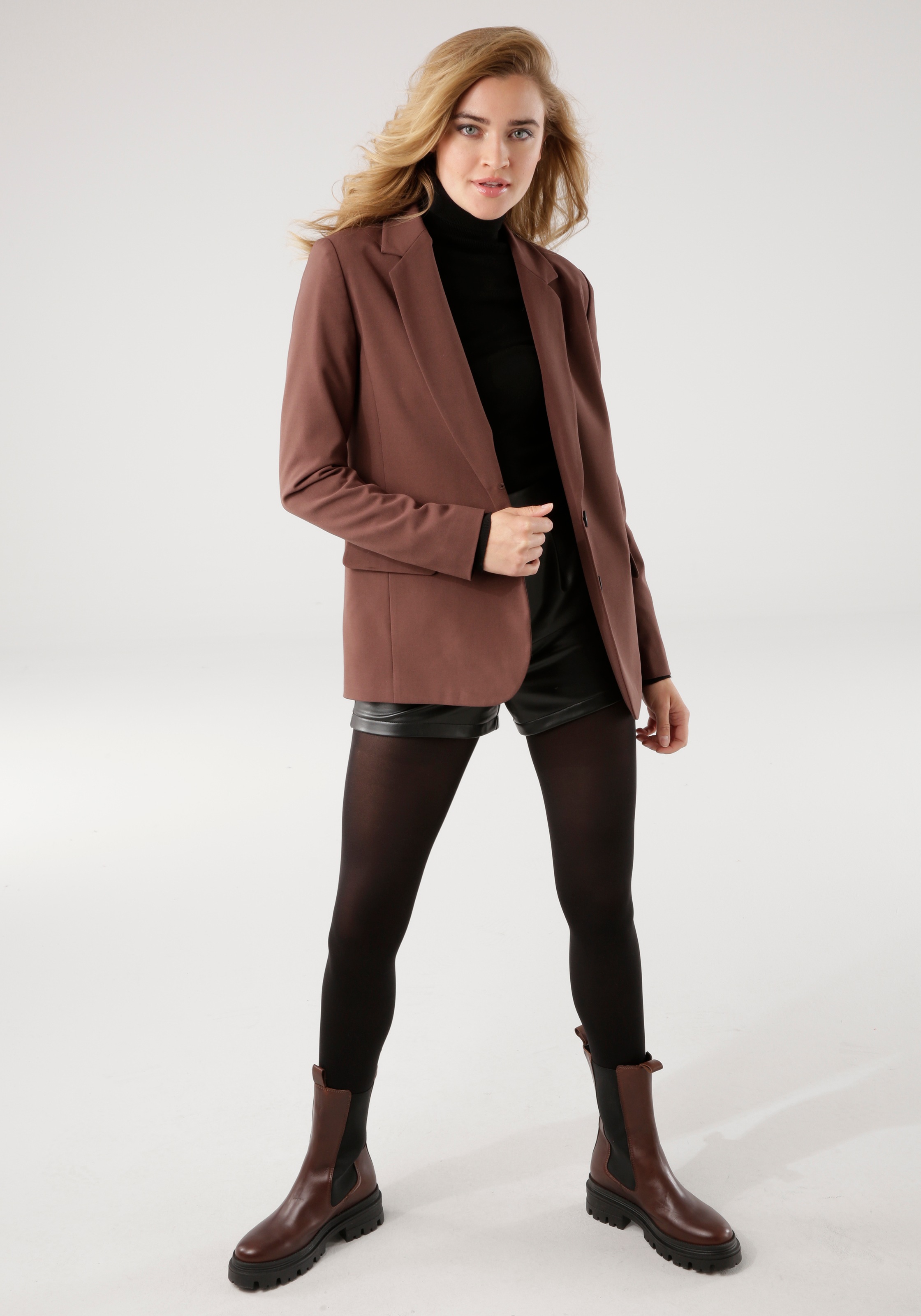 Tamaris Kurzblazer, in Trendfarbe