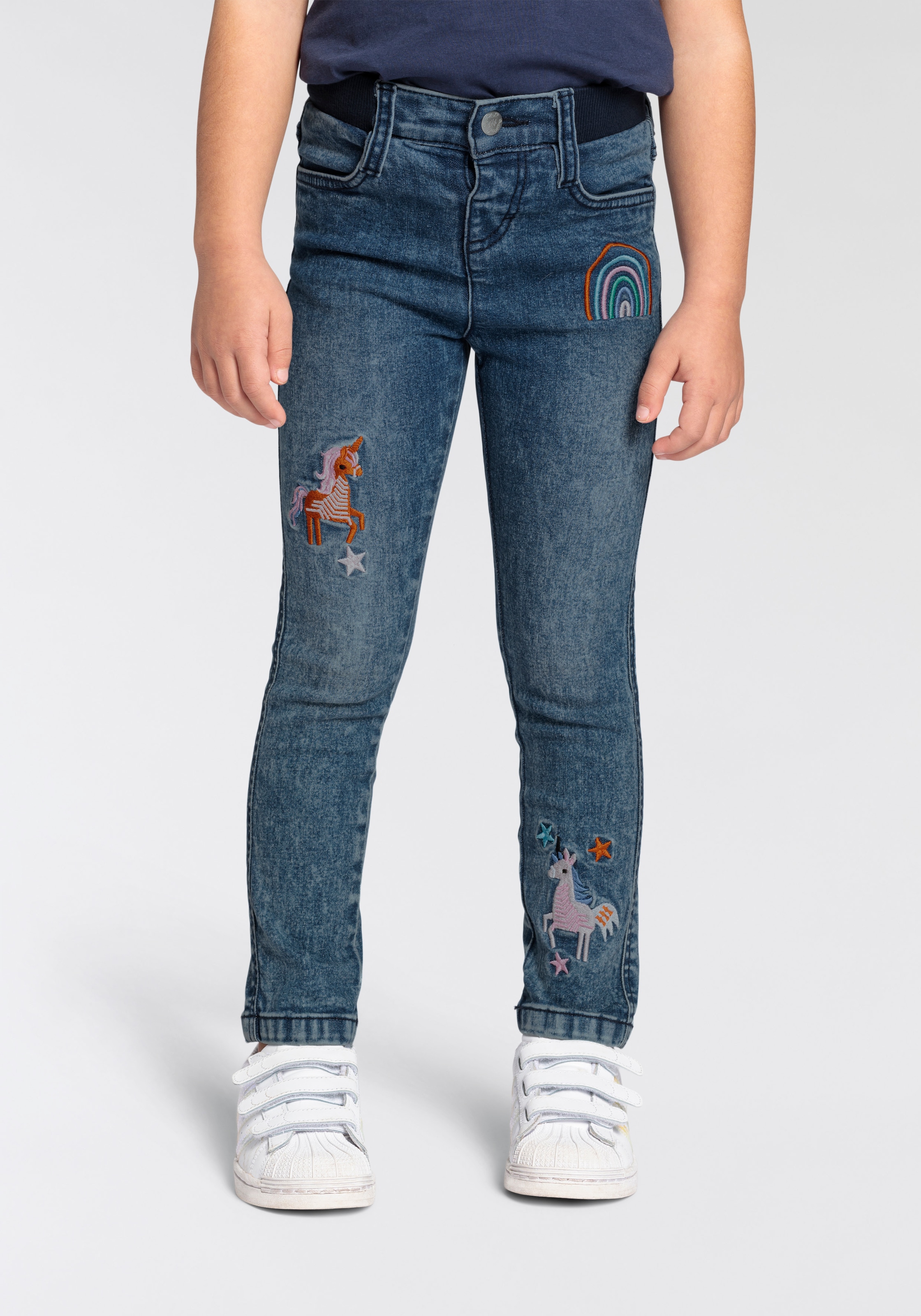 KIDSWORLD Stretch-Jeans, mit BAUR | toller bei Stickerei Sale