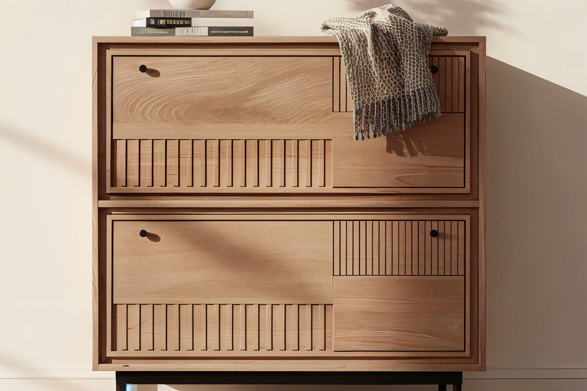 SIT Schuhschrank 1 Stk. tlg. Massiver Schuhschrank mit Lamellen‑Front & kunstvollen Schnitzereien