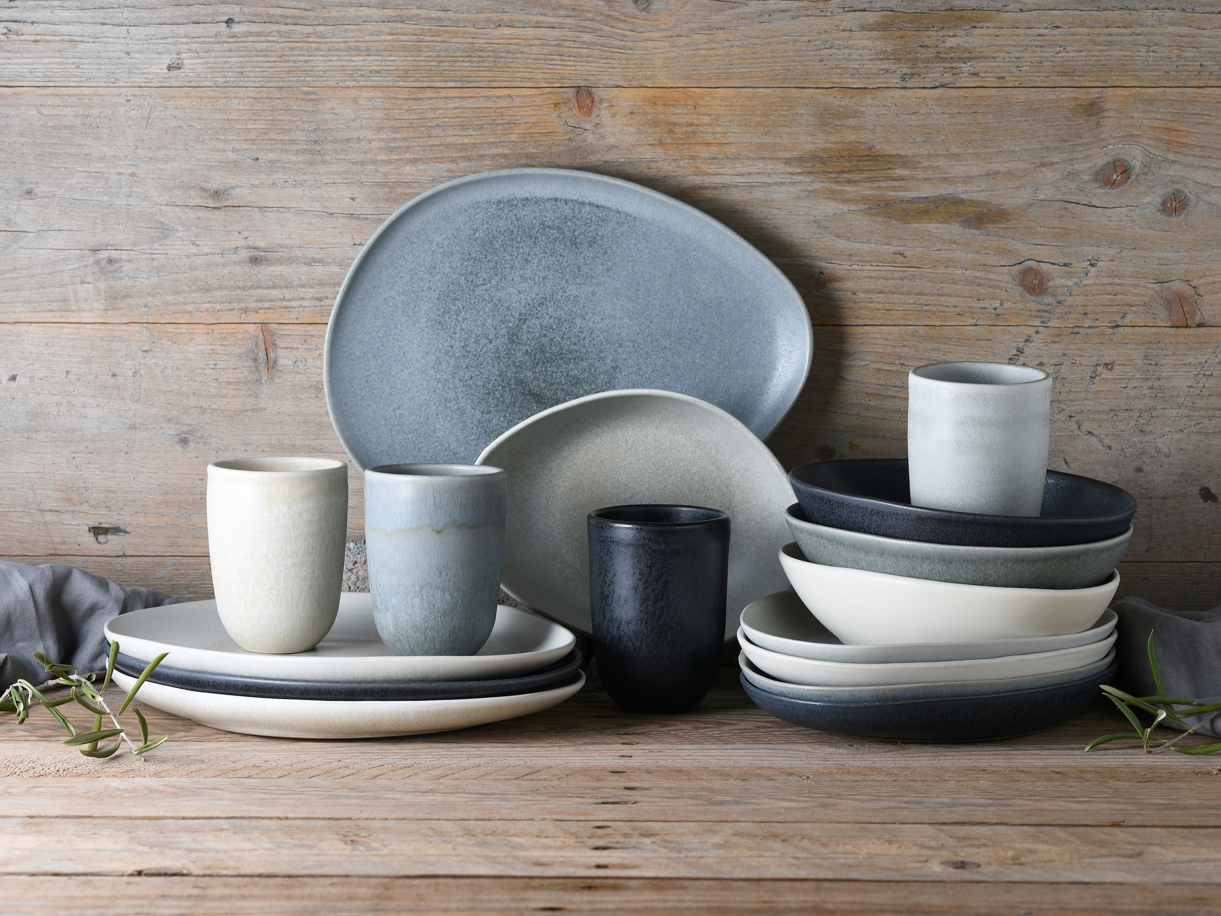 CreaTable Speiseteller »Essteller Pietra«, (Set, 4 St.), Teller Set für 4 Personen, Steinzeug, flache Teller, Made in Europe