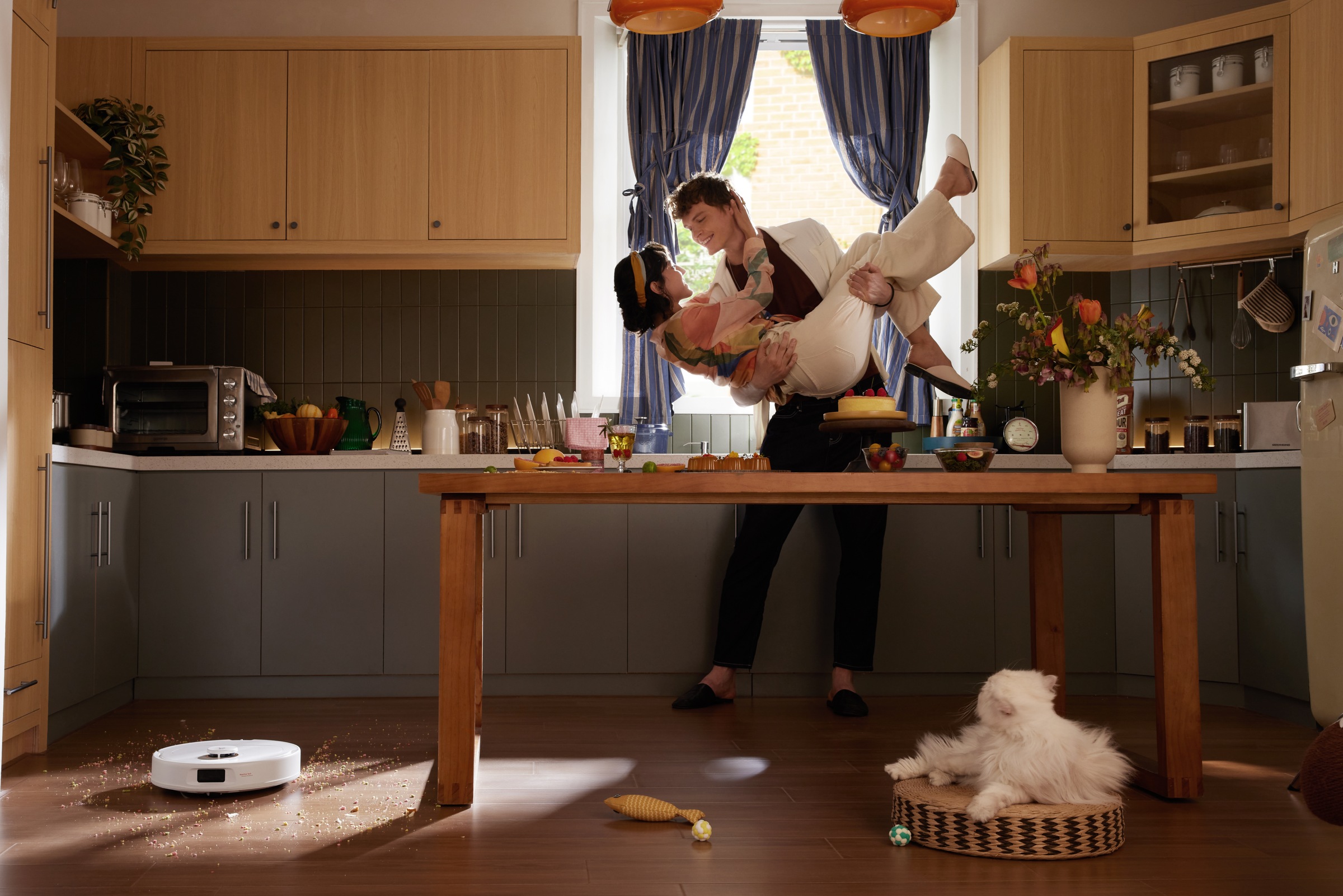 Roborock Saugroboter »Roborock Qrevo 5AE mit Wischfunktion, autom. Moppanhebung« leistungsstarke 12.000 Pa Saugleistung, LDS-Navigationssystem,