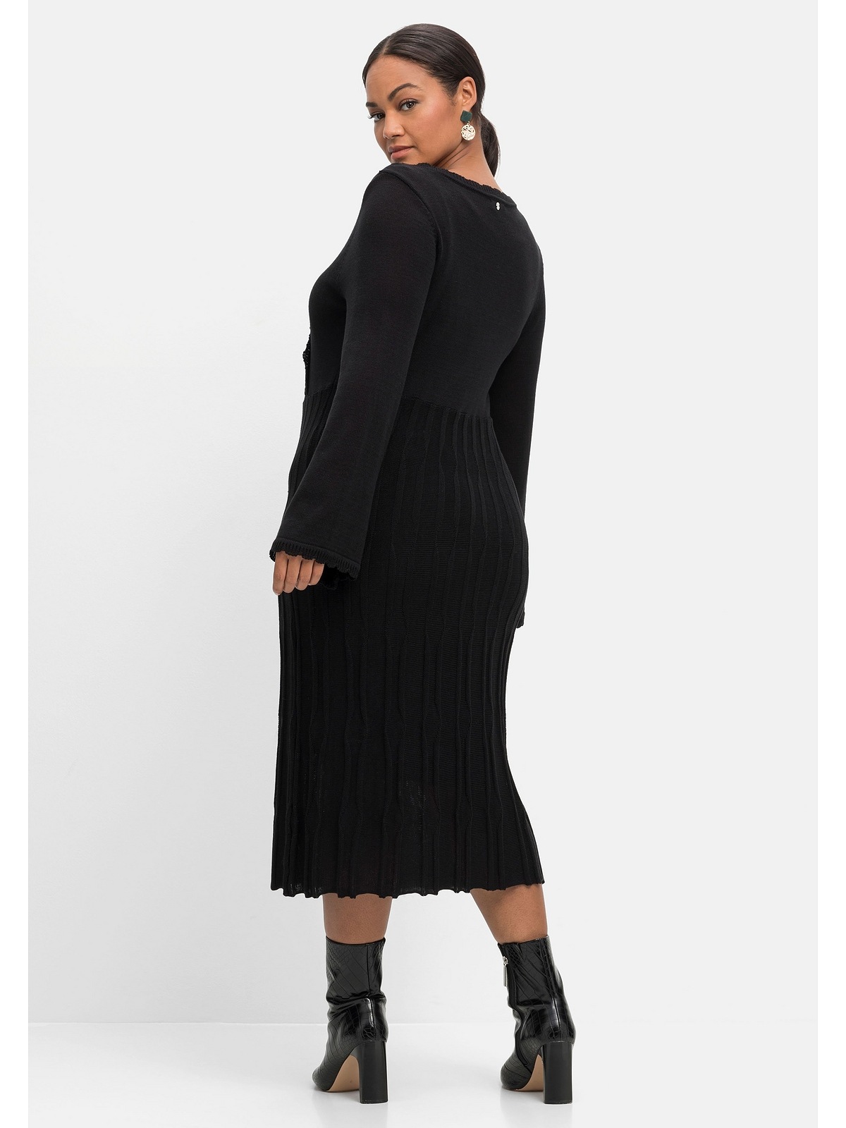 Sheego Strickkleid »Große Größen«, in Wickeloptik, mit Jersey-Unterkleid