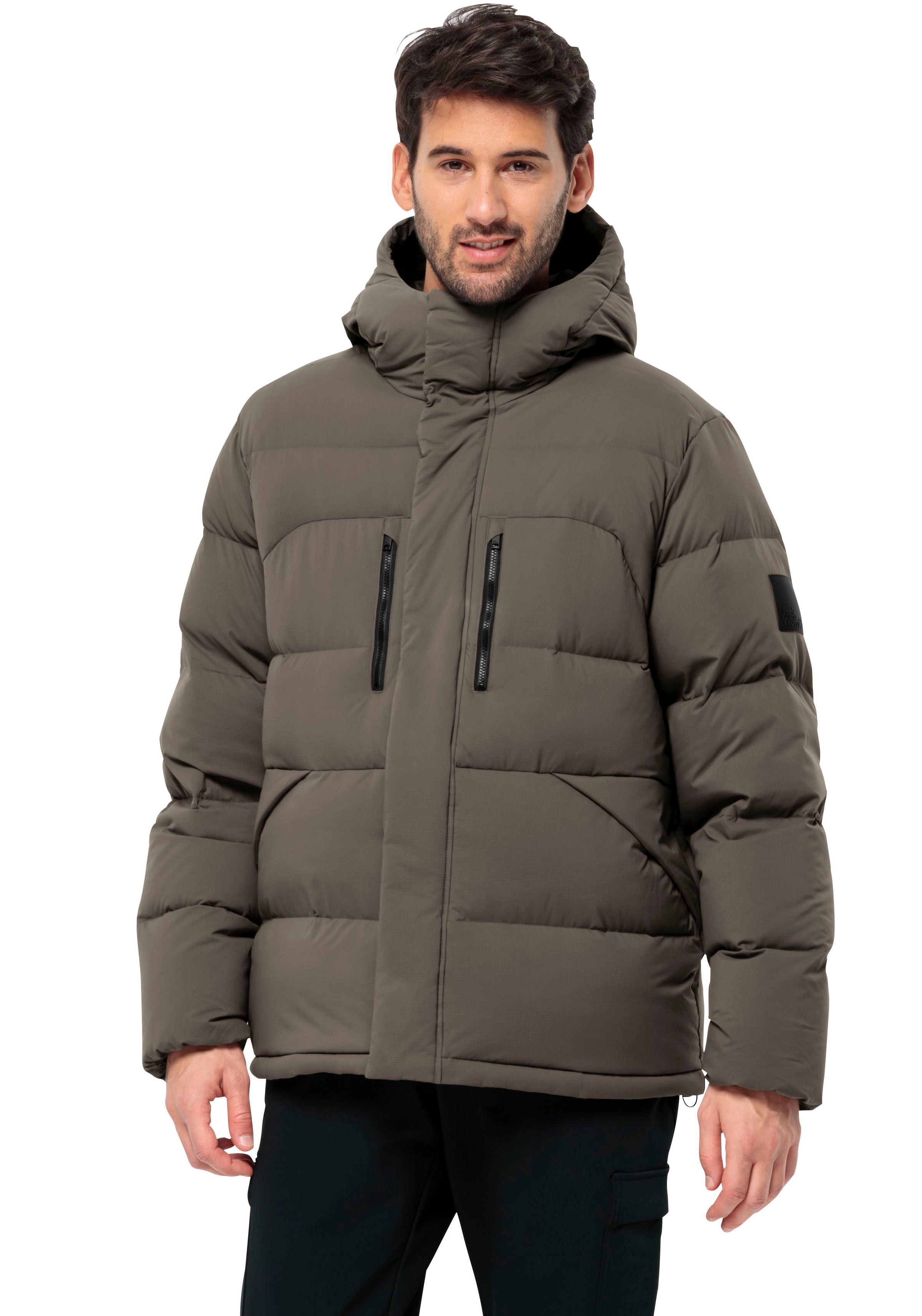 Jack Wolfskin Daunenjacke "ROEMERTOR JKT M" mit Kapuze mit fünf Taschen, atmungsaktives Außenmaterial, winddichtes TEXASHIELD