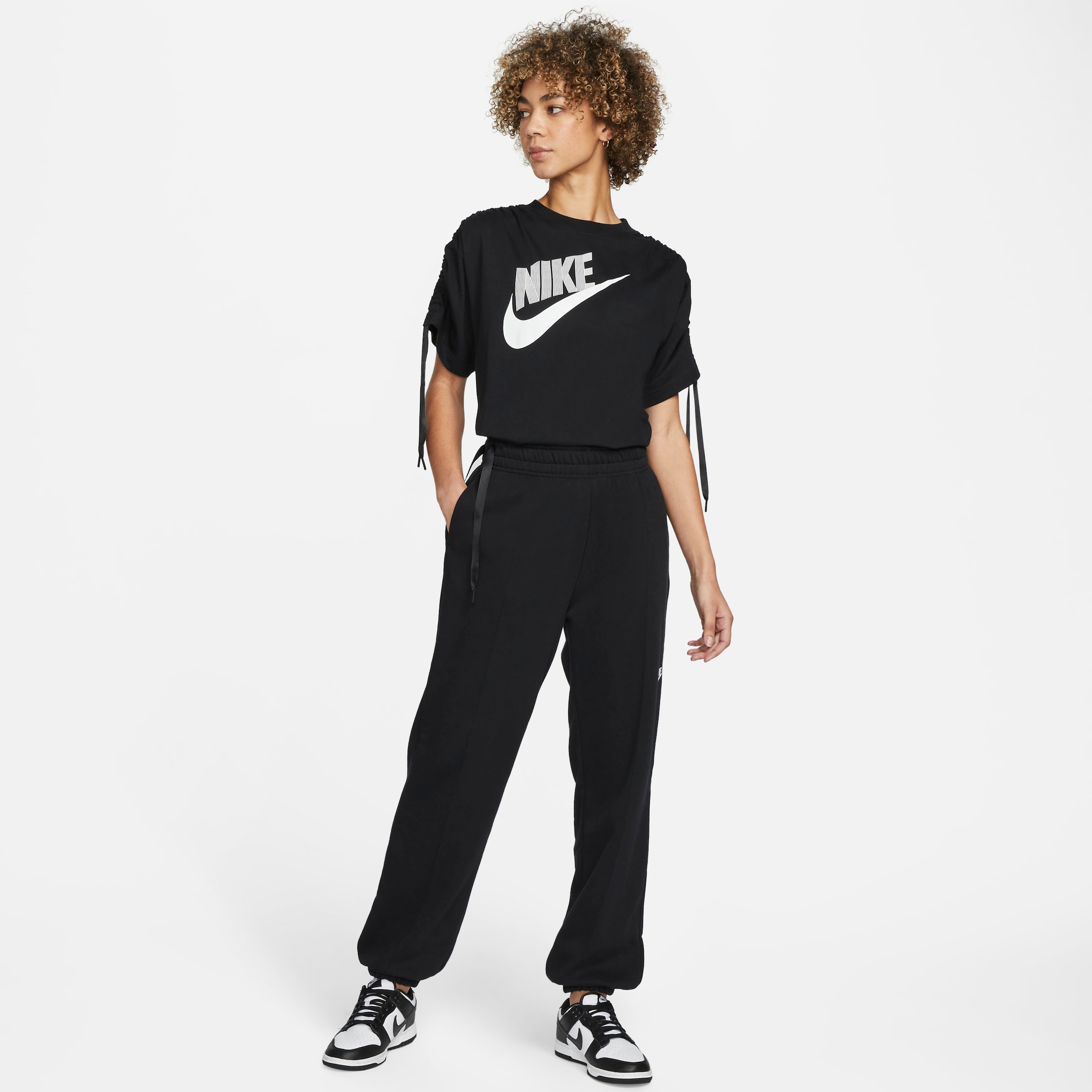 Nike Sportswear T-Shirt »W NSW SS TOP DNC«