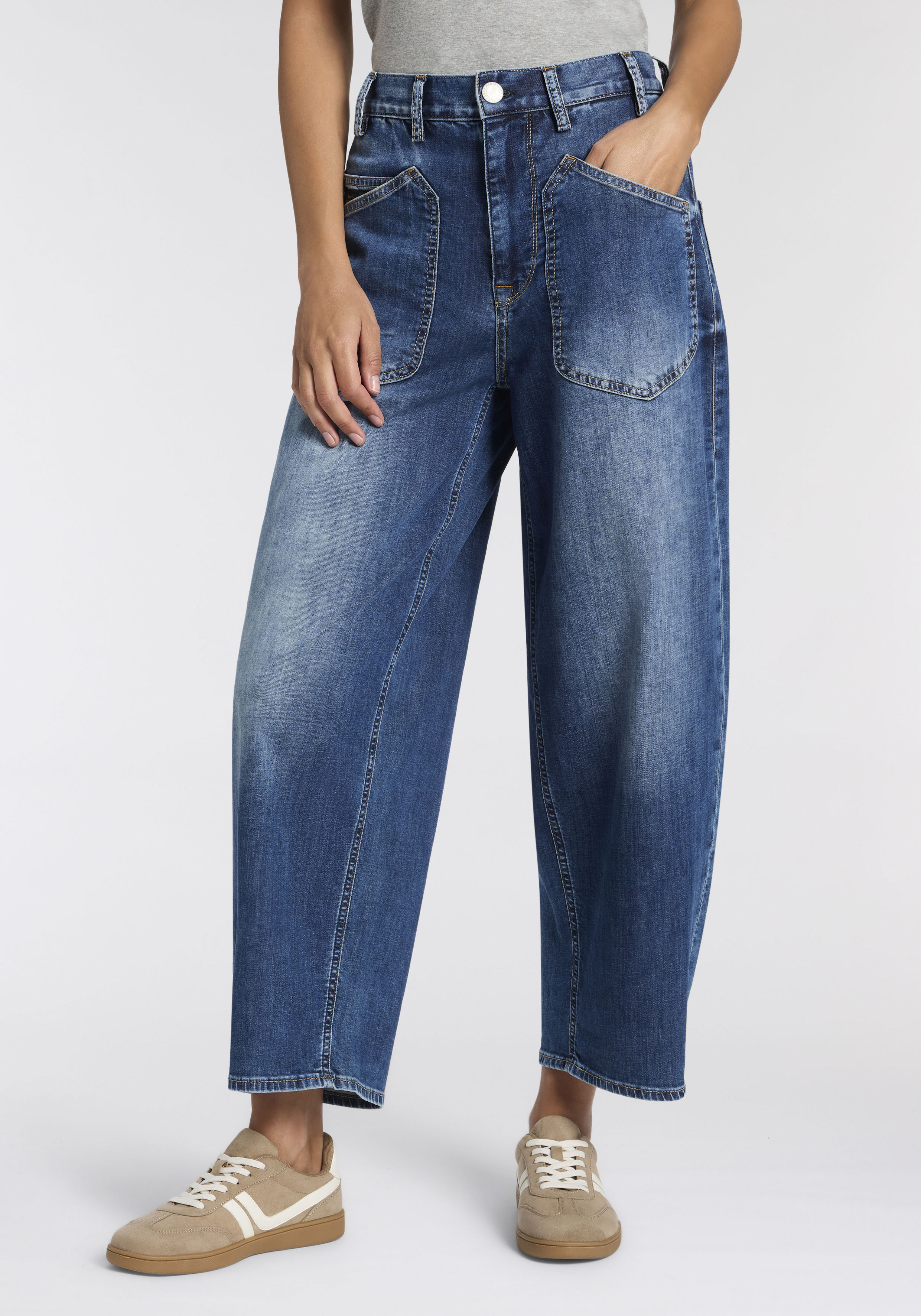 Herrlicher Loose-fit-Jeans "Meryll Denim Light" O-Shape mit aufgesetzten Taschen