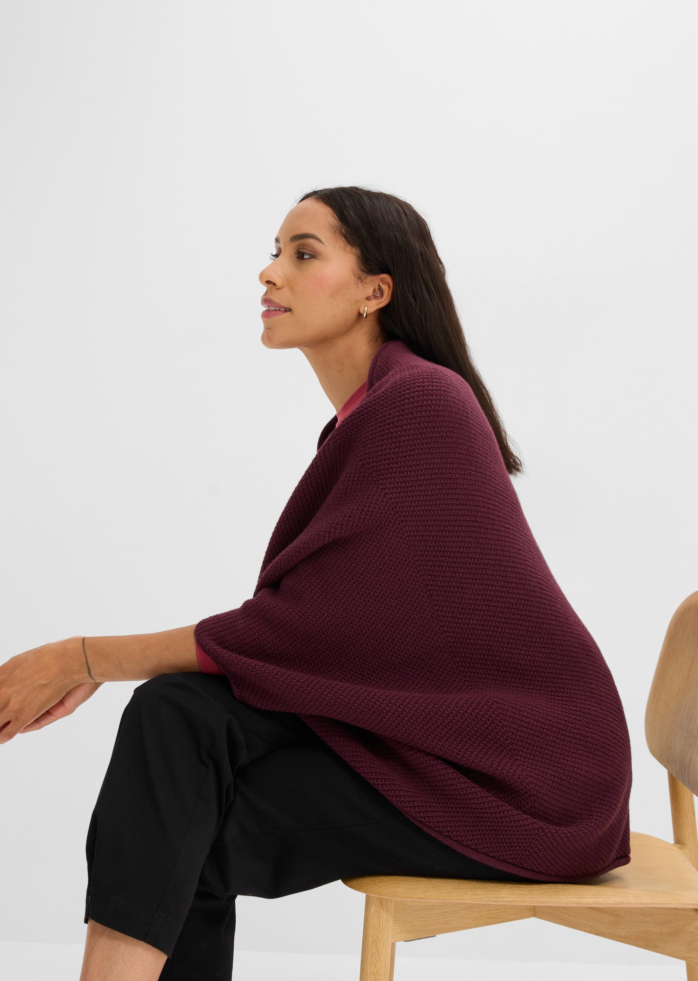 bonprix Strickjacke figur umschmeichelndes Strick-Cape-Cardigan-Design, Loose Fit