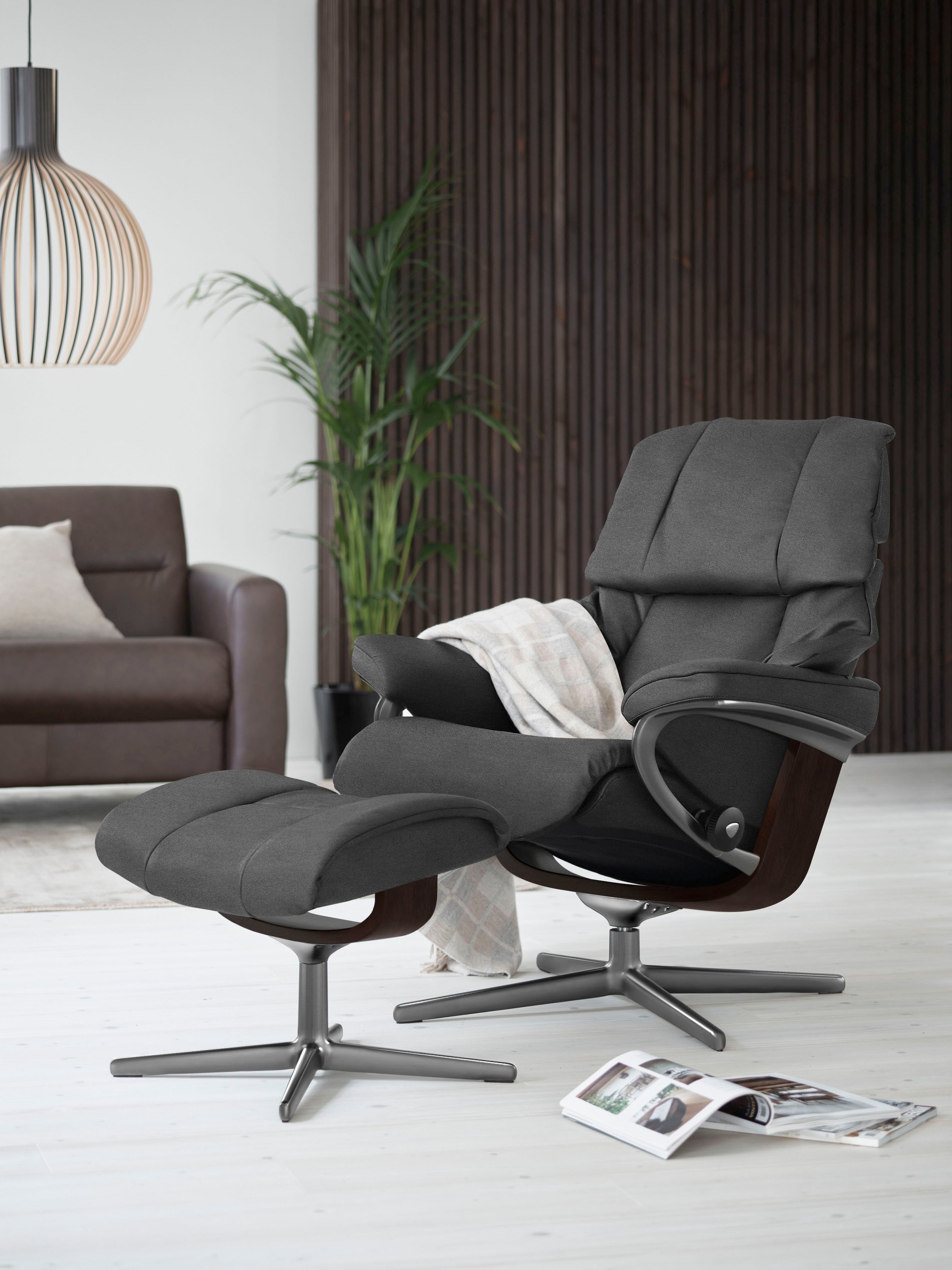 Stressless Relaxsessel Reno, mit Cross Base, Größe S, M & L, Holzakzent Braun