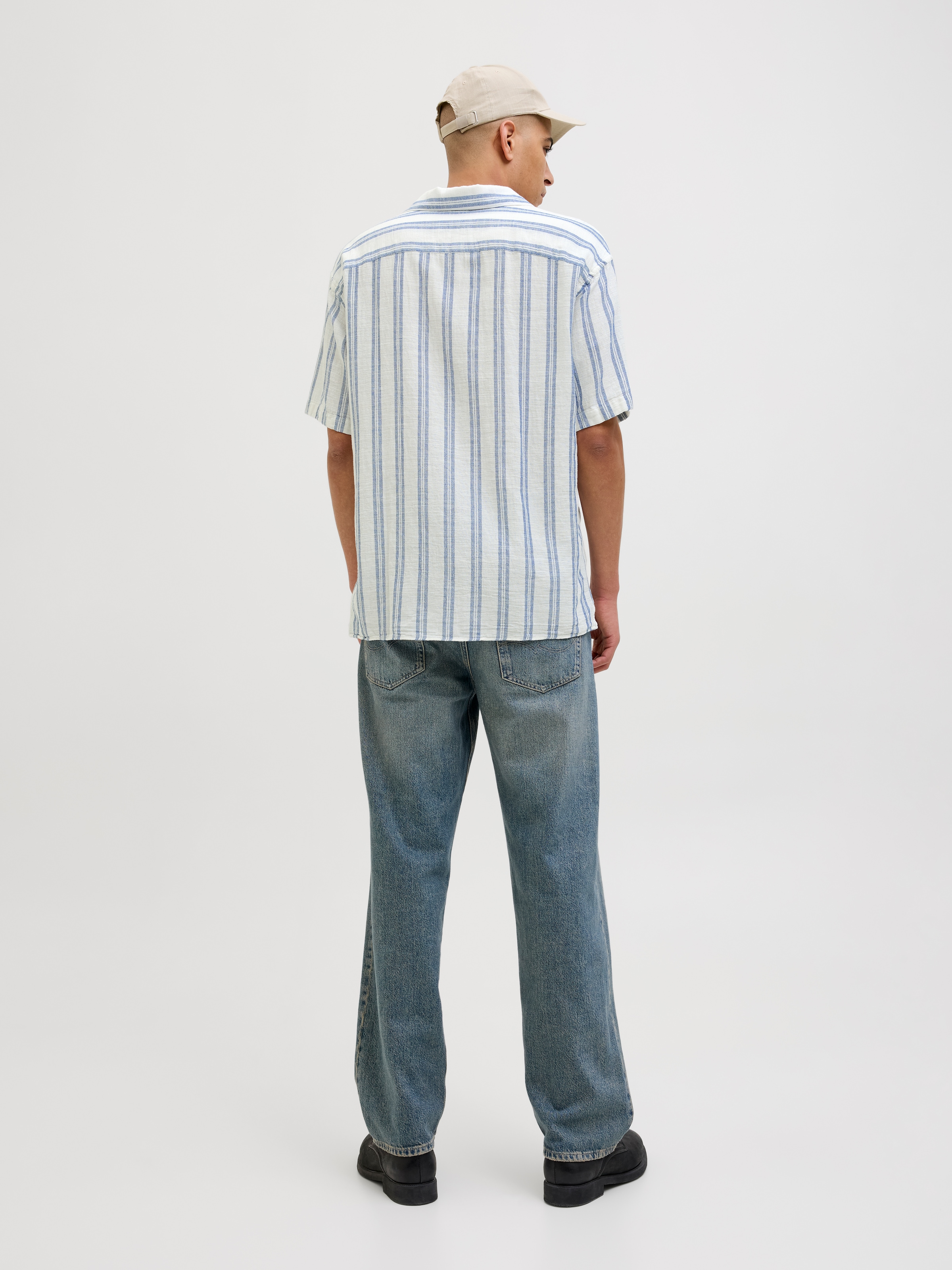 Jack & Jones Kurzarmhemd »JJEENZO STRIPE RESORT SHIRT SS SN«, mit Streifen Muster