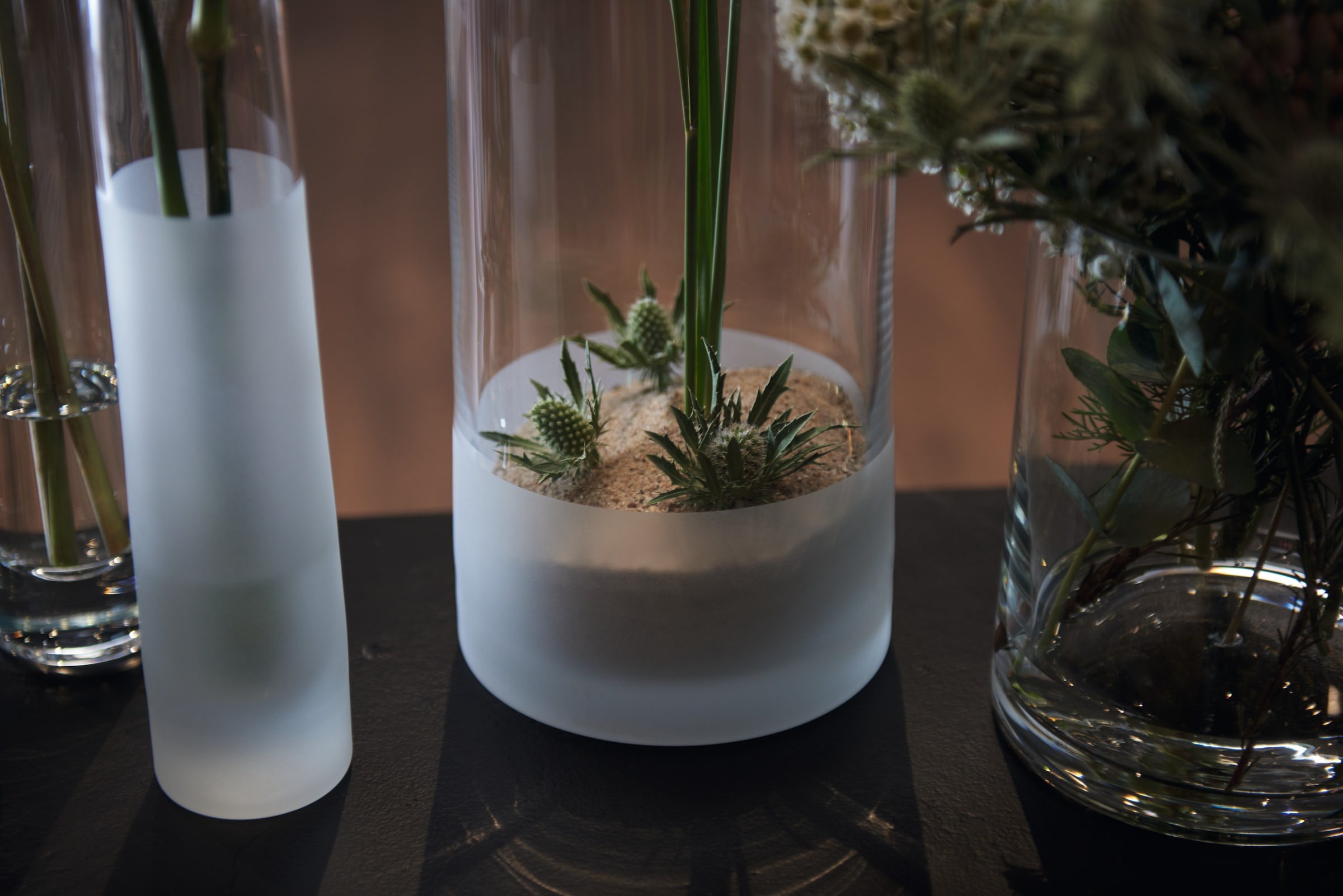 LEONARDO Tischvase »Dekovase Novara, handgefertigt« aus Glas, Höhe ca. 26 cm