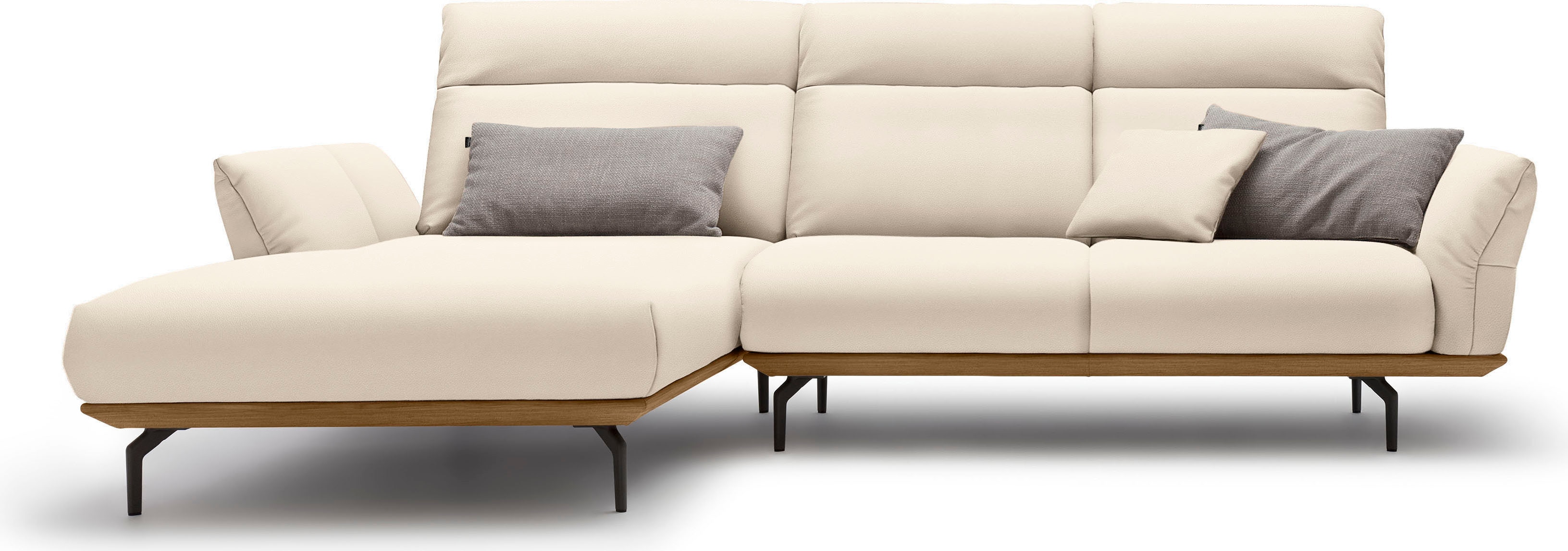 Creation BY ROLF BENZ Ecksofa "CR.460 Designsofa, verstellbare Rückenlehne, hochwertig & bequem" Sockel in Nussbaum, Winkelfüße in Umbragrau, Breite 298 cm