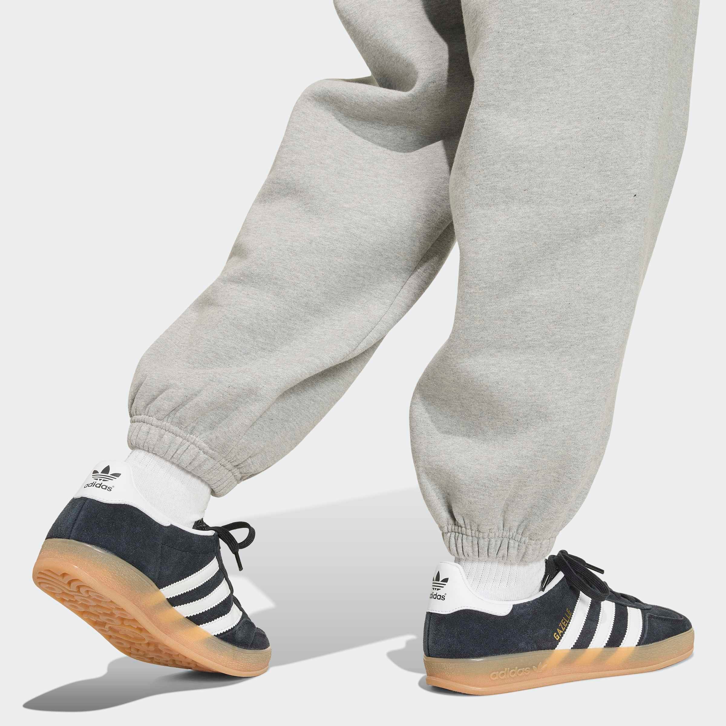 adidas Originals Sporthose »ESSENTIALS, LOCKERE PASSFORM«  mit Gummizug, für Erwachsene, aus Baumwolle, normale Weite
