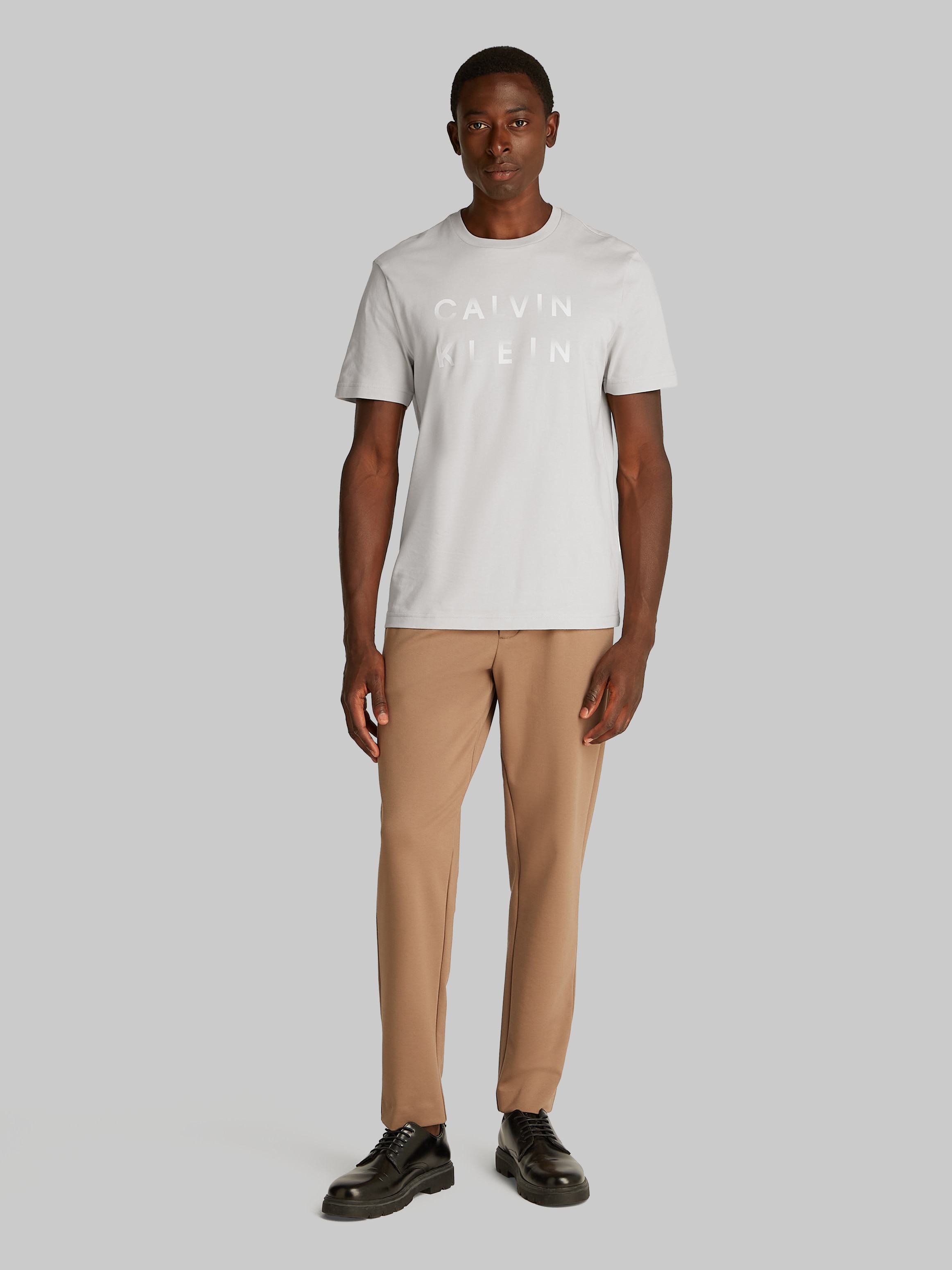 Calvin Klein T-Shirt »CP-ENLARGED LOGO T-SHIRT«, mit Logo auf der Brust