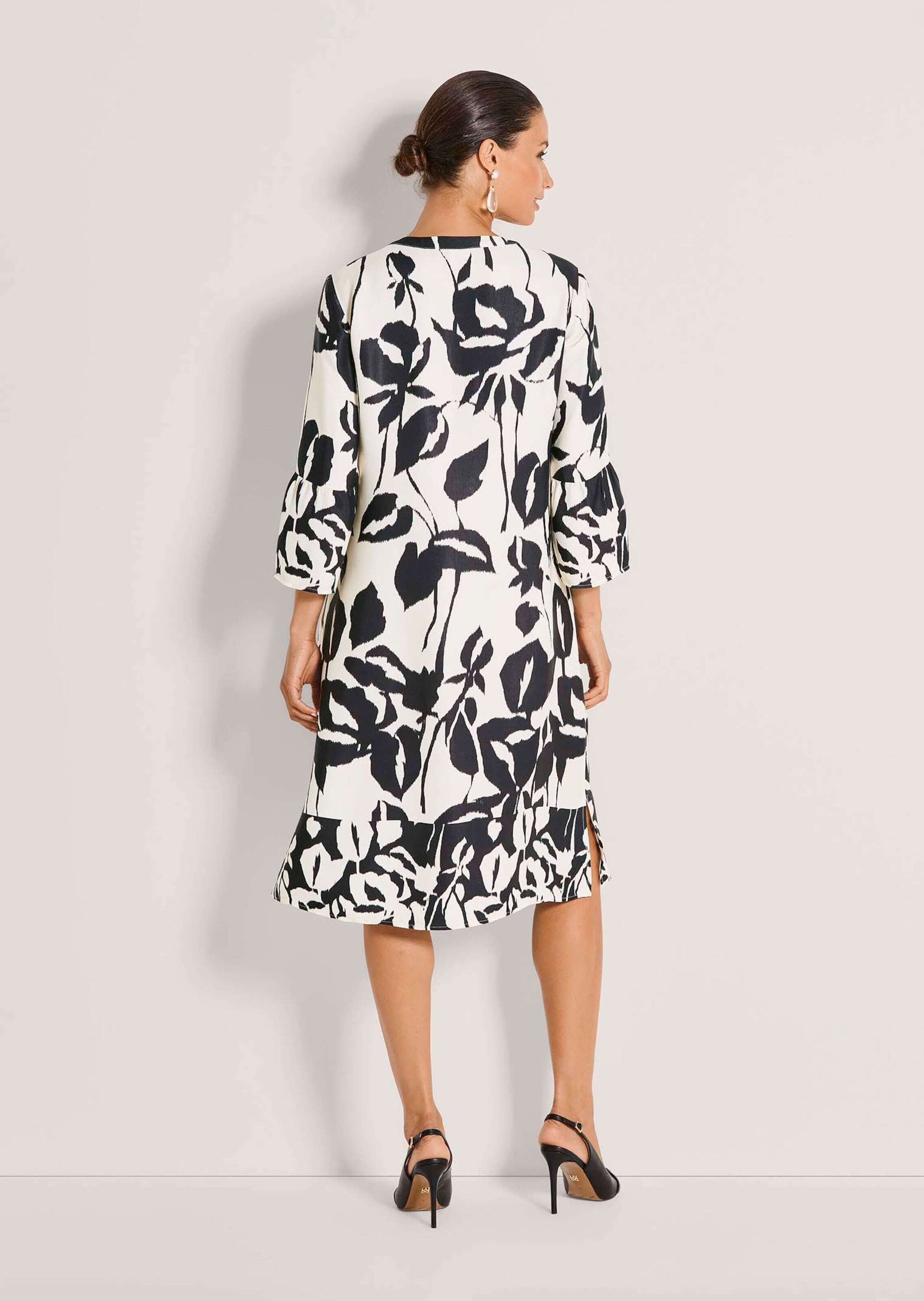 MADELEINE Sommerkleid »Sommerkleid Druckkleid mit floralem Muster«