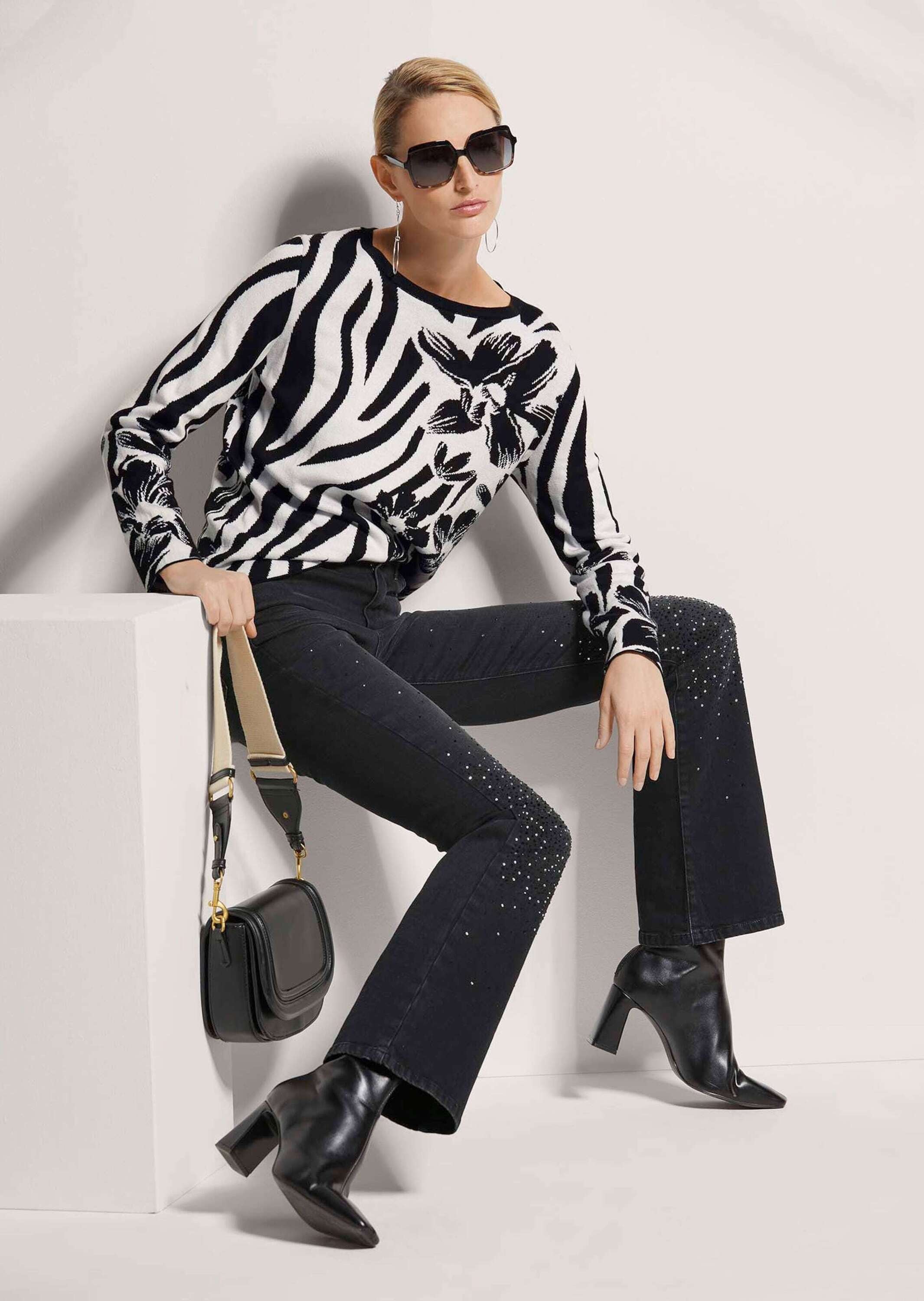 MADELEINE Longpullover »Pullover Rundhals-Pullover mit kontraststarken Intarsien«