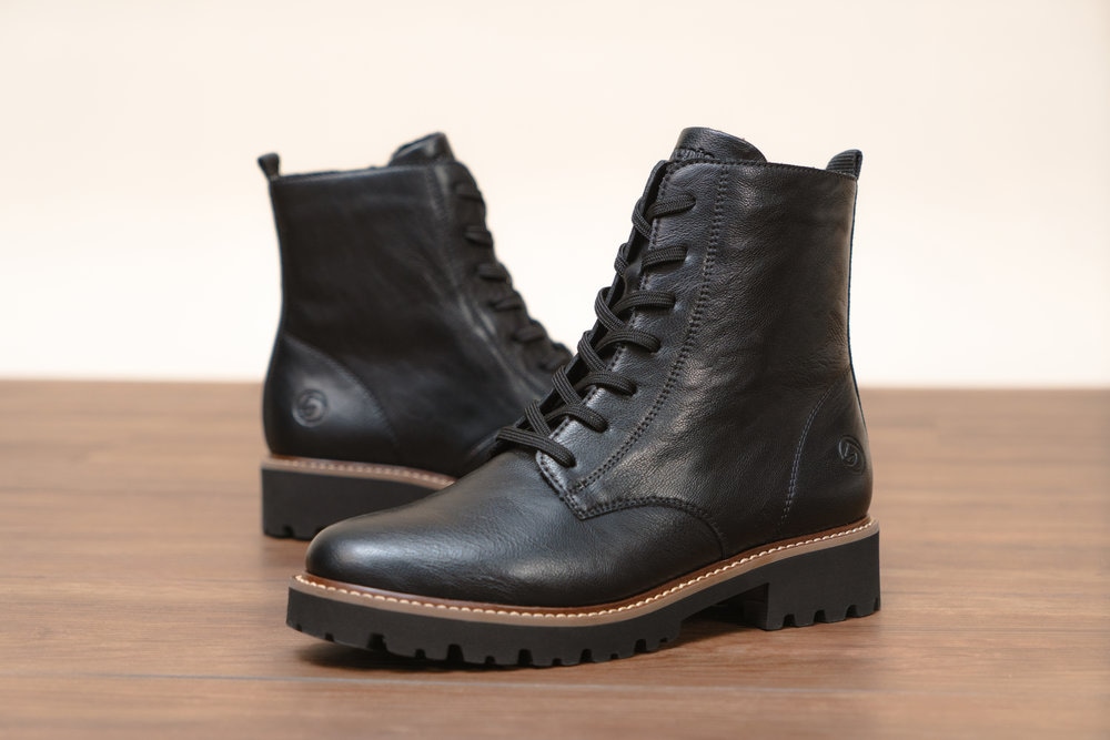 Remonte Schnürboots, Blockabsatz, Schnürstiefelette im Used Look