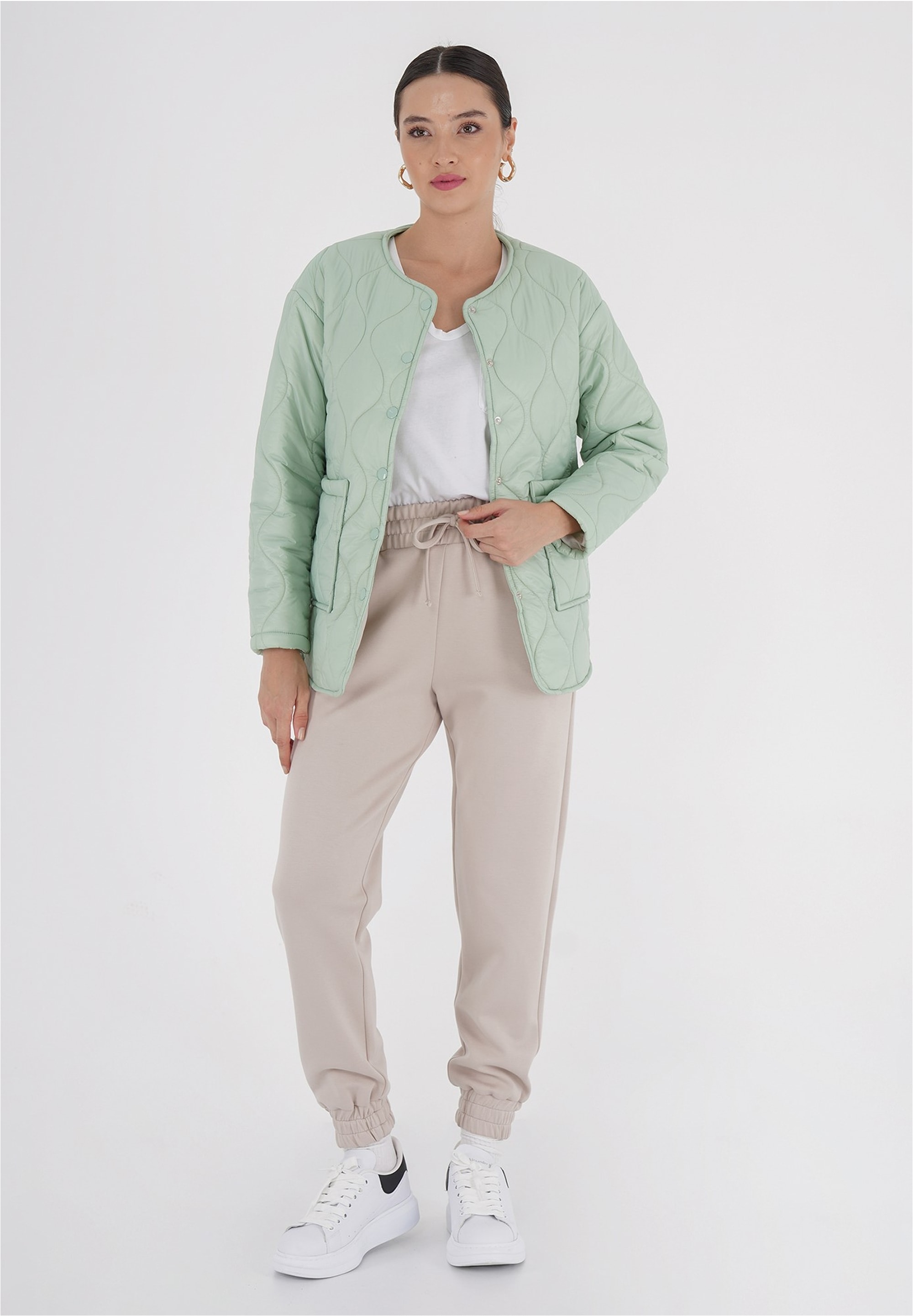 Thumbnail - freshlions Steppjacke "Amara" 1 Stk. tlg. mit praktischen Druckknöpfen