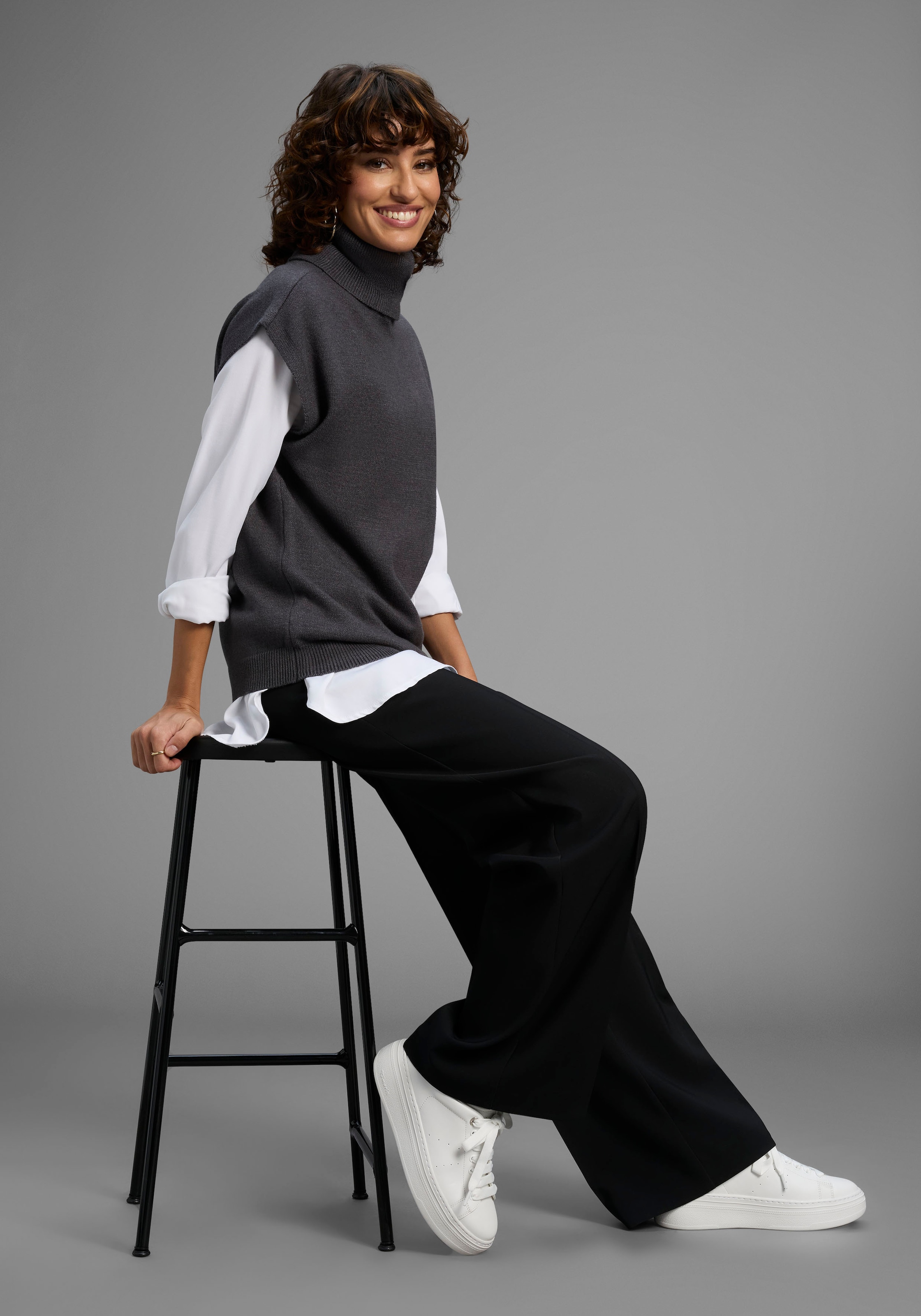 Laura Scott Pullunder, in lässiger Form mit Rollkragen - NEUE KOLLEKTION