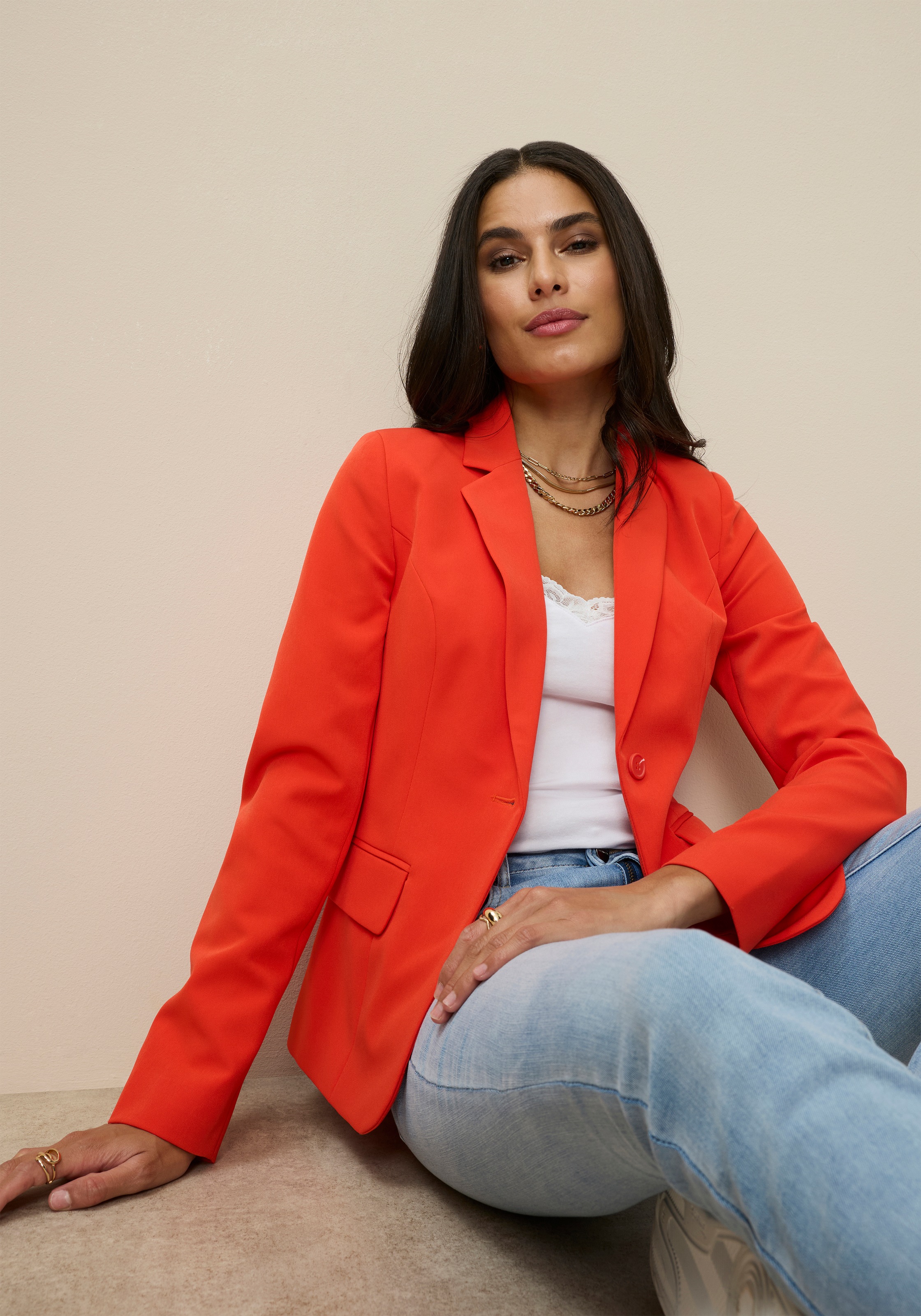 Thumbnail - Tamaris Kurzblazer in Trendfarben