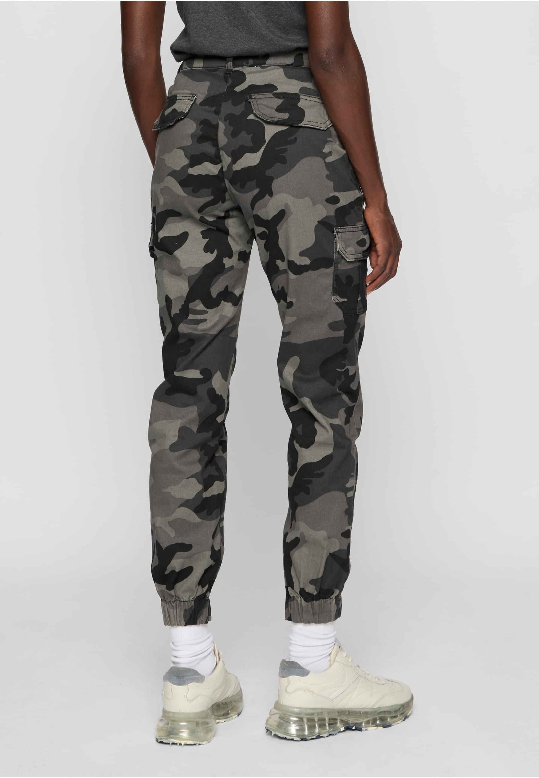 URBAN CLASSICS Cargohose »Urban Classics Damen Ladies High Waist Camo Cargo Pants«, (1 tlg.)