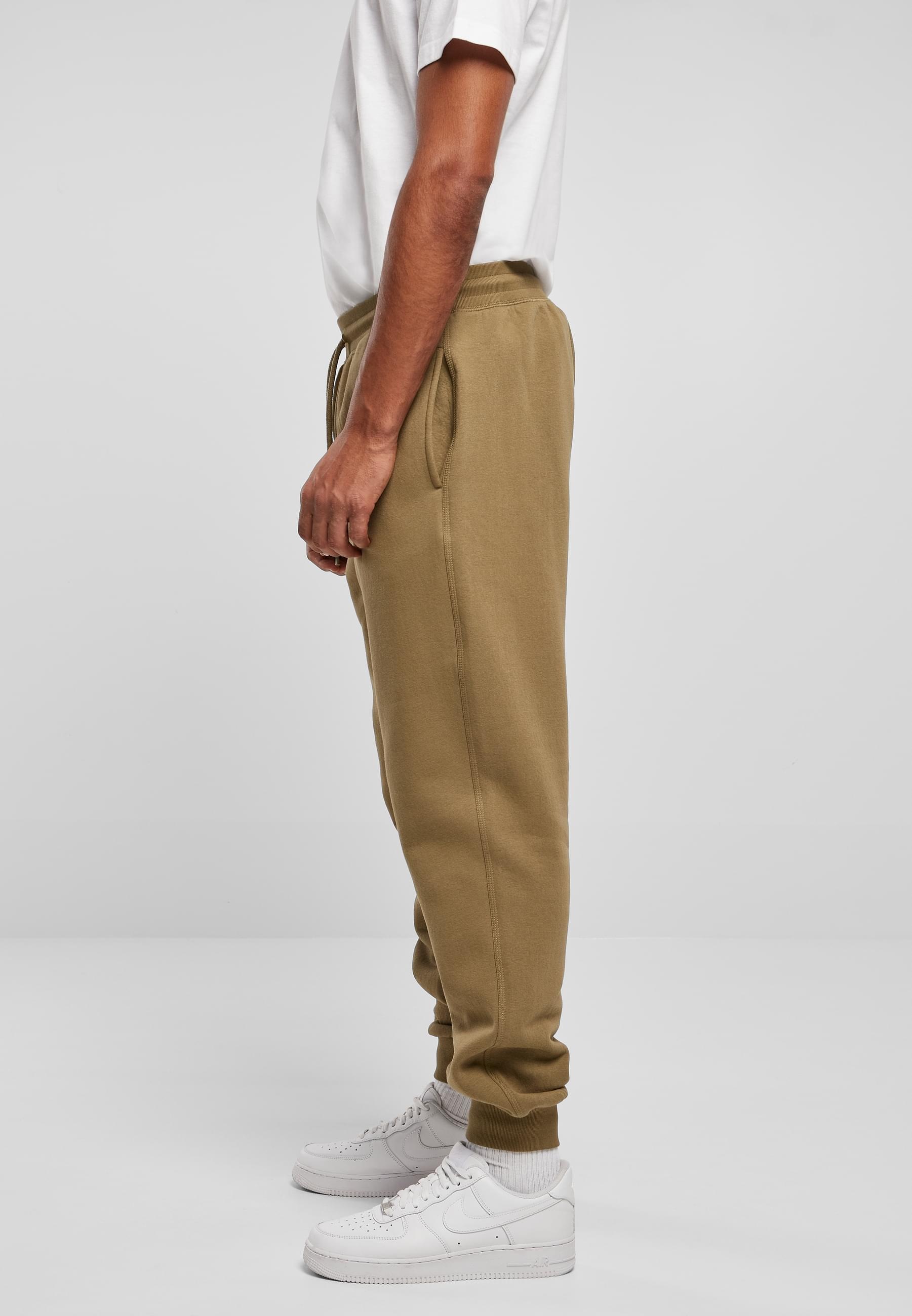 URBAN CLASSICS Stoffhose »Urban Classics Herren Basic Sweatpants«, (1 tlg.)