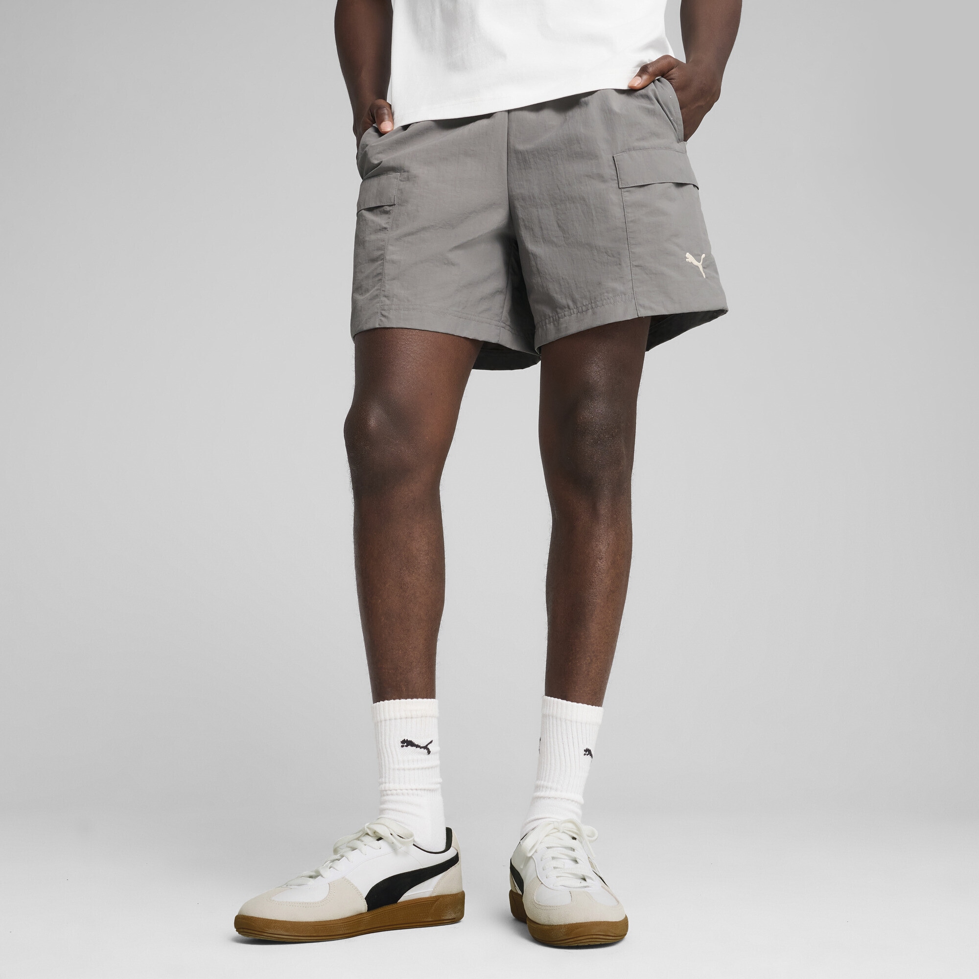 PUMA Shorts »WARDROBE ESS Relaxed 6" Cargoshorts Herren«
