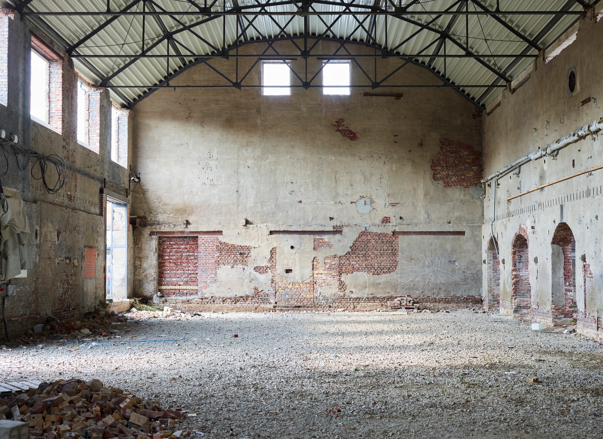 A.S. Création Vliestapete »Fototapete Alte Industriehalle Vintage Backstein« matt strukturiert