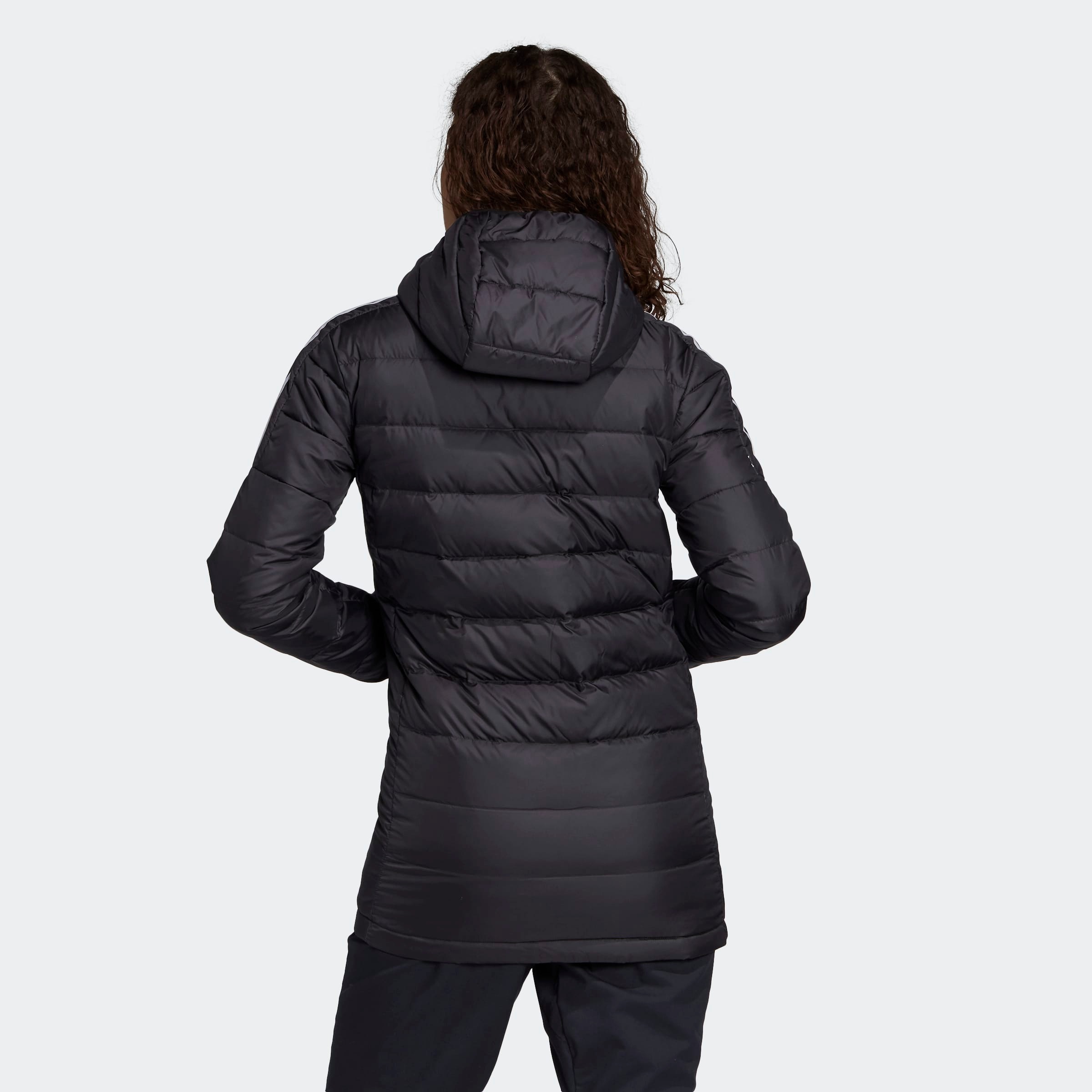 adidas Sportswear Daunenjacke "ESSENTIALS DAUNENPARKA" mit Kapuze Winterjac günstig online kaufen