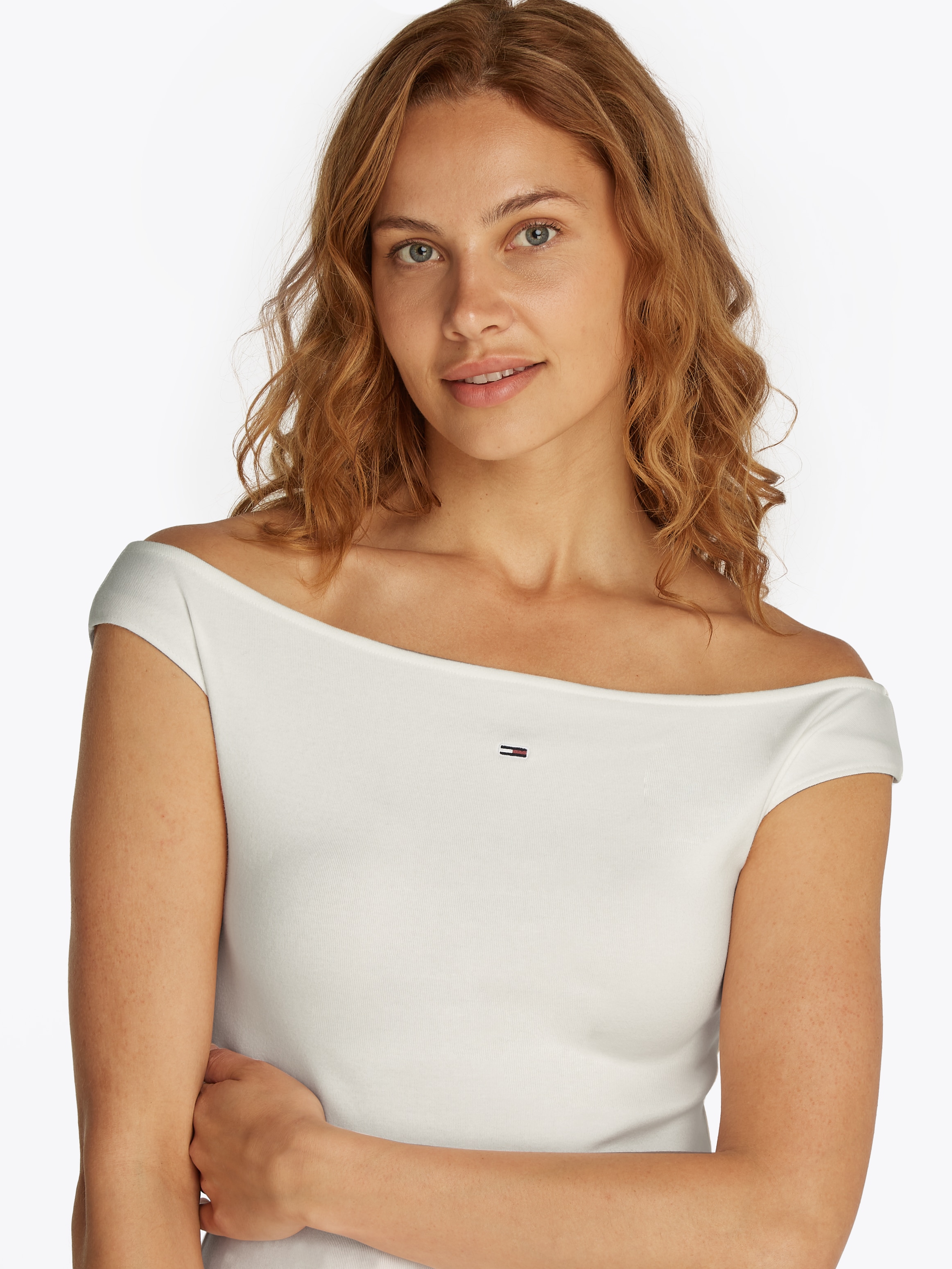 Tommy Jeans Tanktop »TJW BOAT NECK TOP SS EXT«, mit Logostickerei