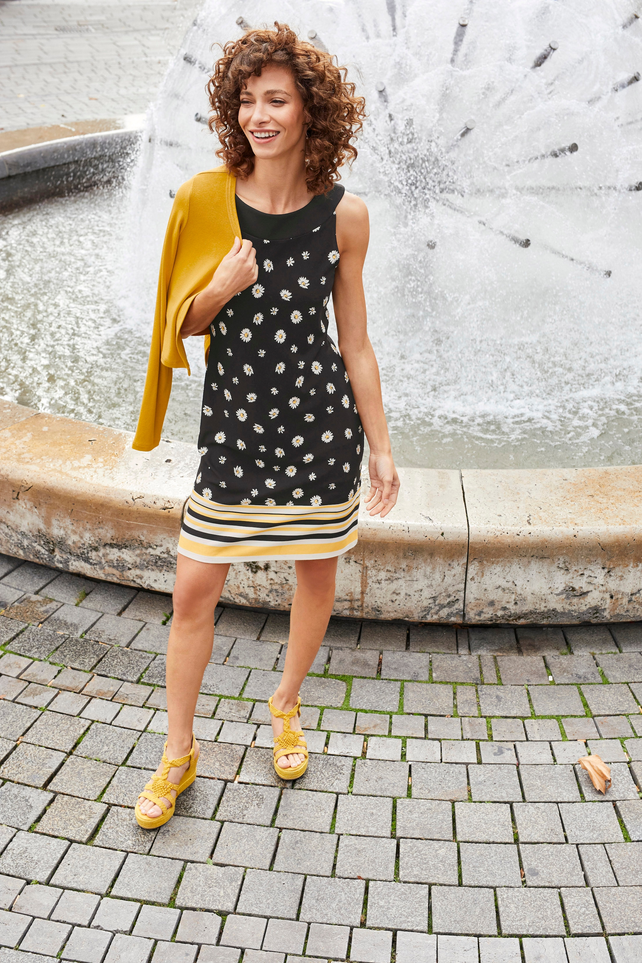 mit Aniston SELECTED Sommerkleid, BAUR bestellen | Gänseblümchen-Druck