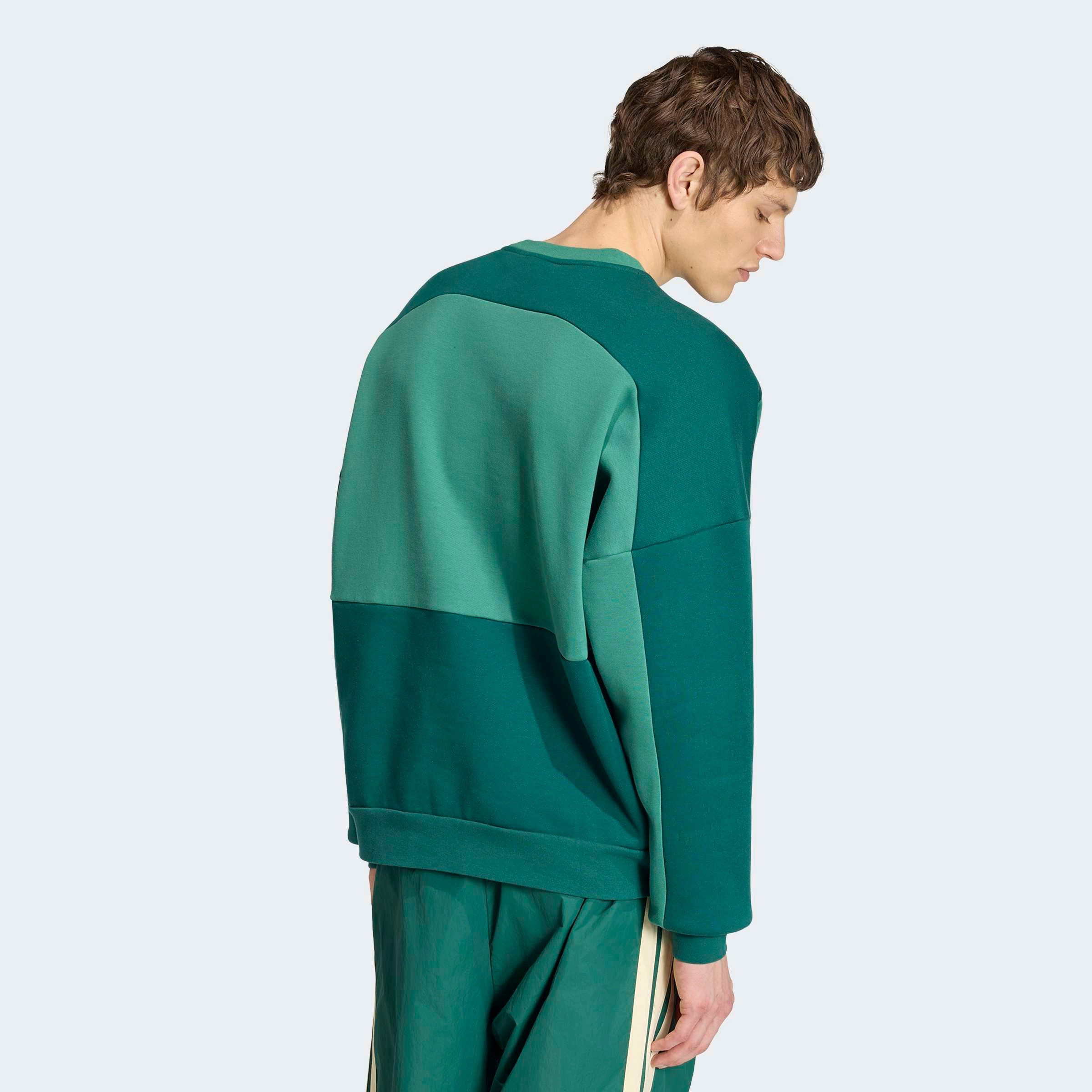 adidas Originals Sweatshirt »MUNICH 93 RUNDHALS«, für Erwachsene, mit Rundhalsausschnitt, ohne Verschluss, normale Länge
