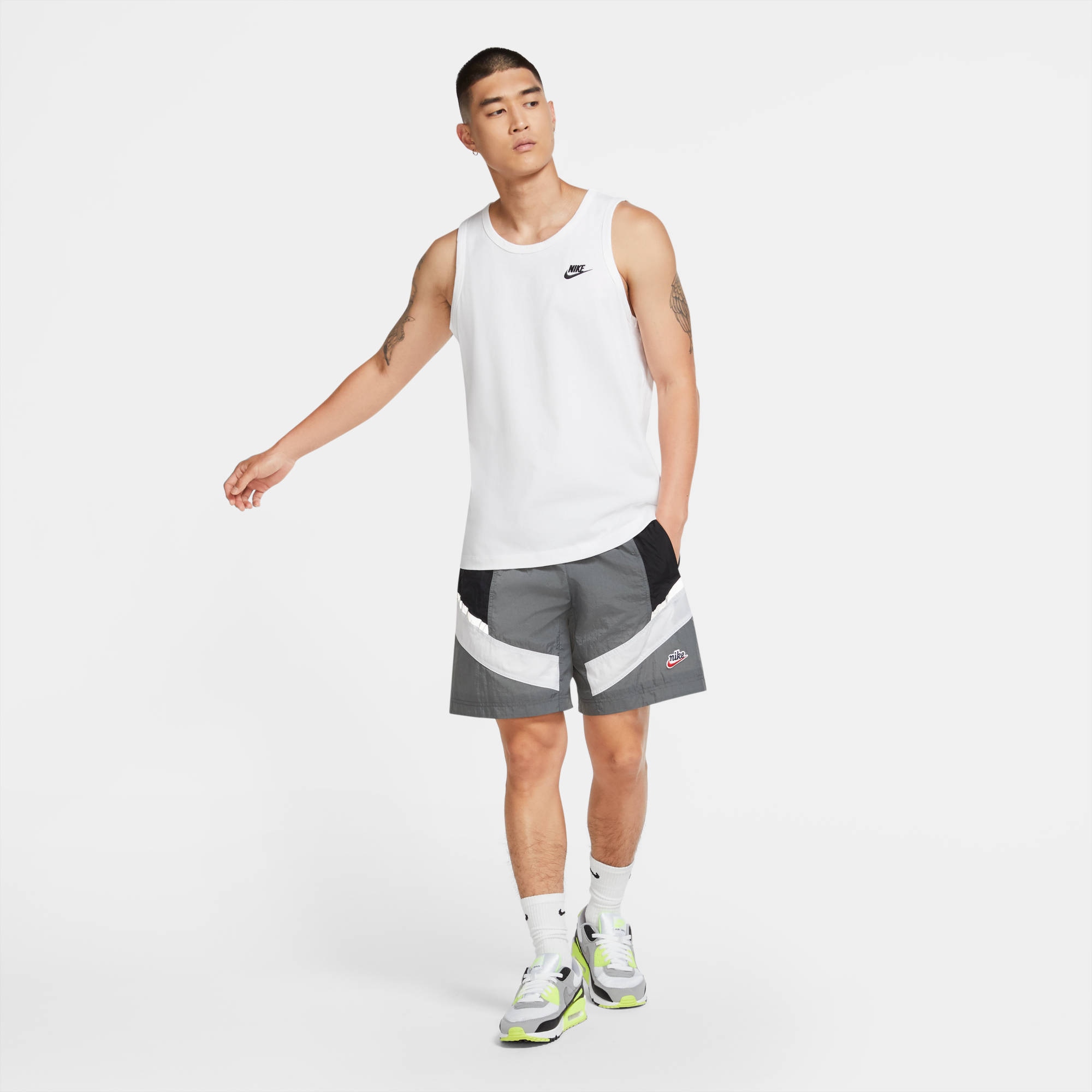 Nike Sportswear Tanktop »Men's Tank« ärmelloses Design, sportlicher Stil, Rundhalsausschnitt