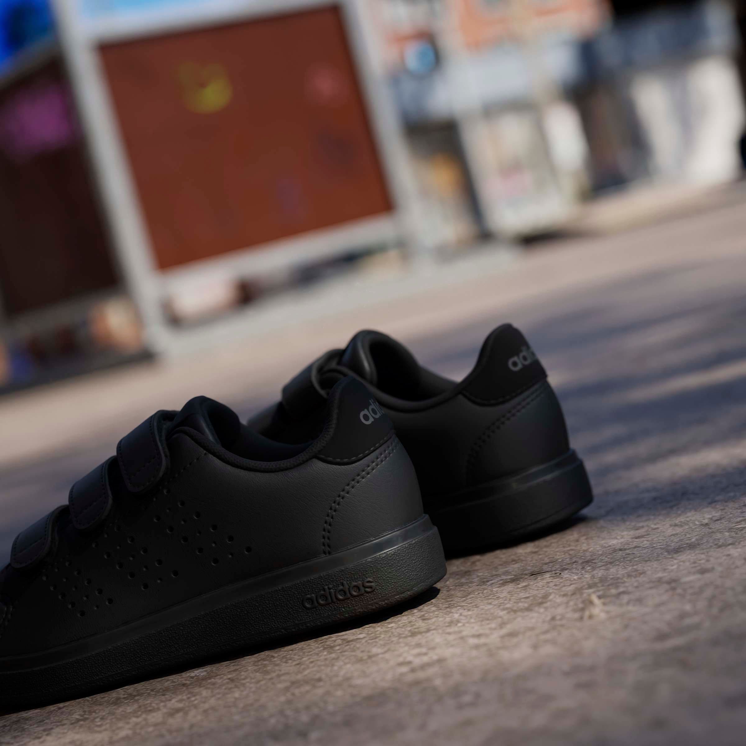 adidas Sportswear Klettschuh »ADVANTAGE BASE 2.0 KIDS«, Design auf den Spuren des adidas Stan Smith
