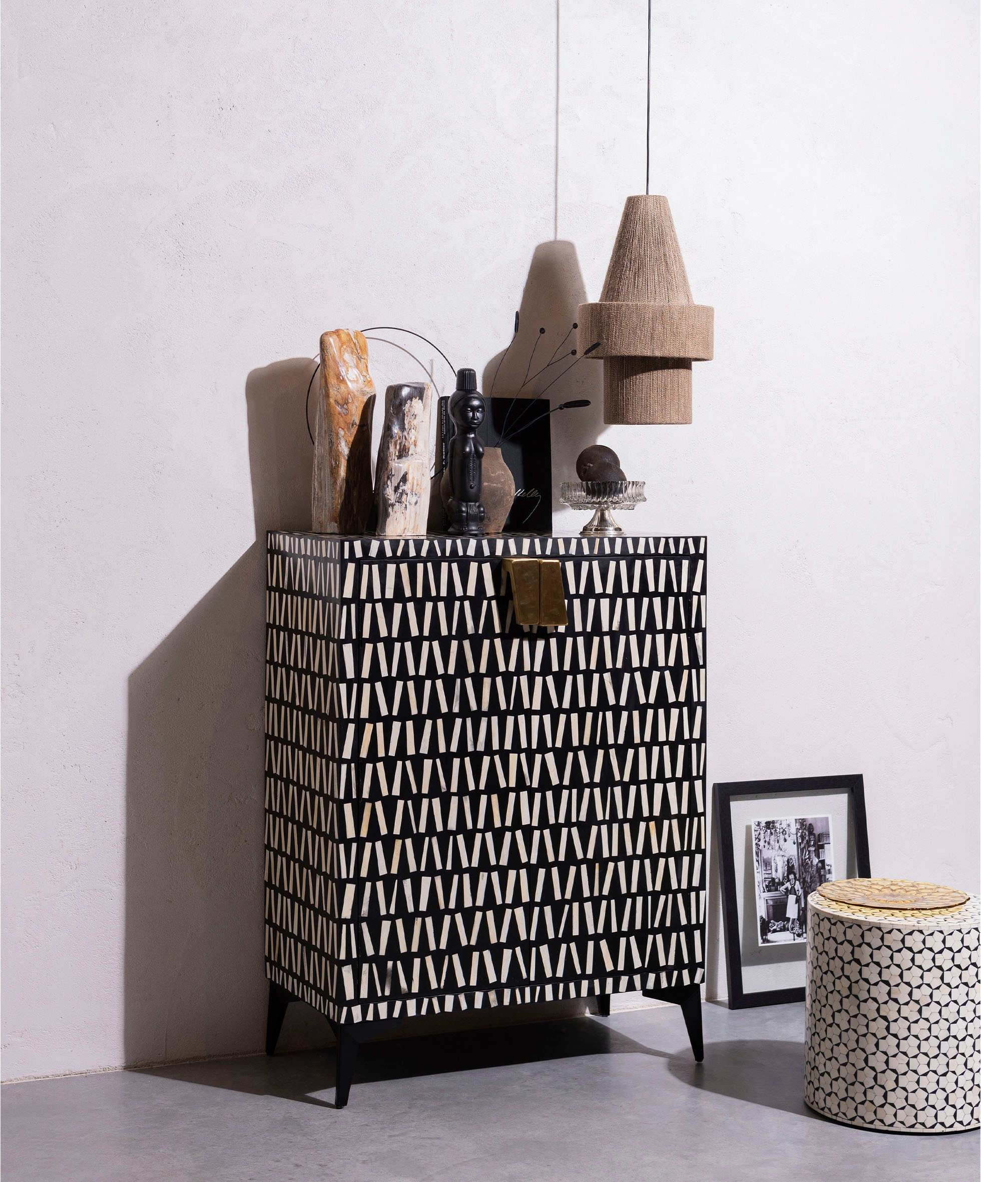 WOOOD Highboard »Menne Midi-Schrank mit Metallgriffen«, Kommode im stilvollem Design, H 108 cm x B 81 cm