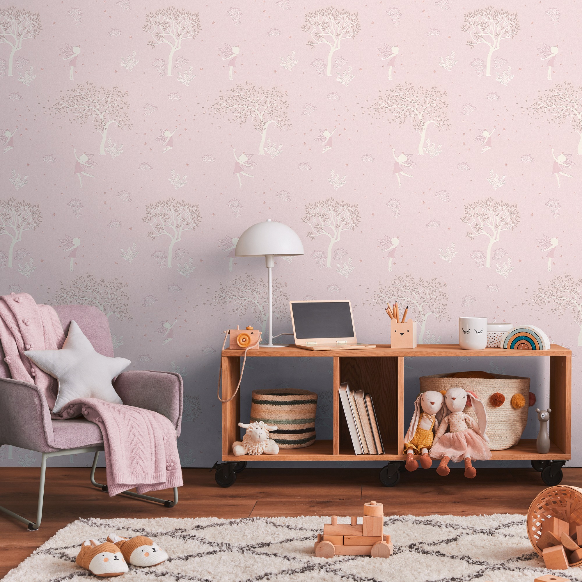 living walls Vliestapete "Kids Studio Feenwald – Glitzer Vliestapete" Motiv geblümt leicht glänzend glatt Feenwald mit Bäumen, Blüten, Schmetterlingen und Glitzer