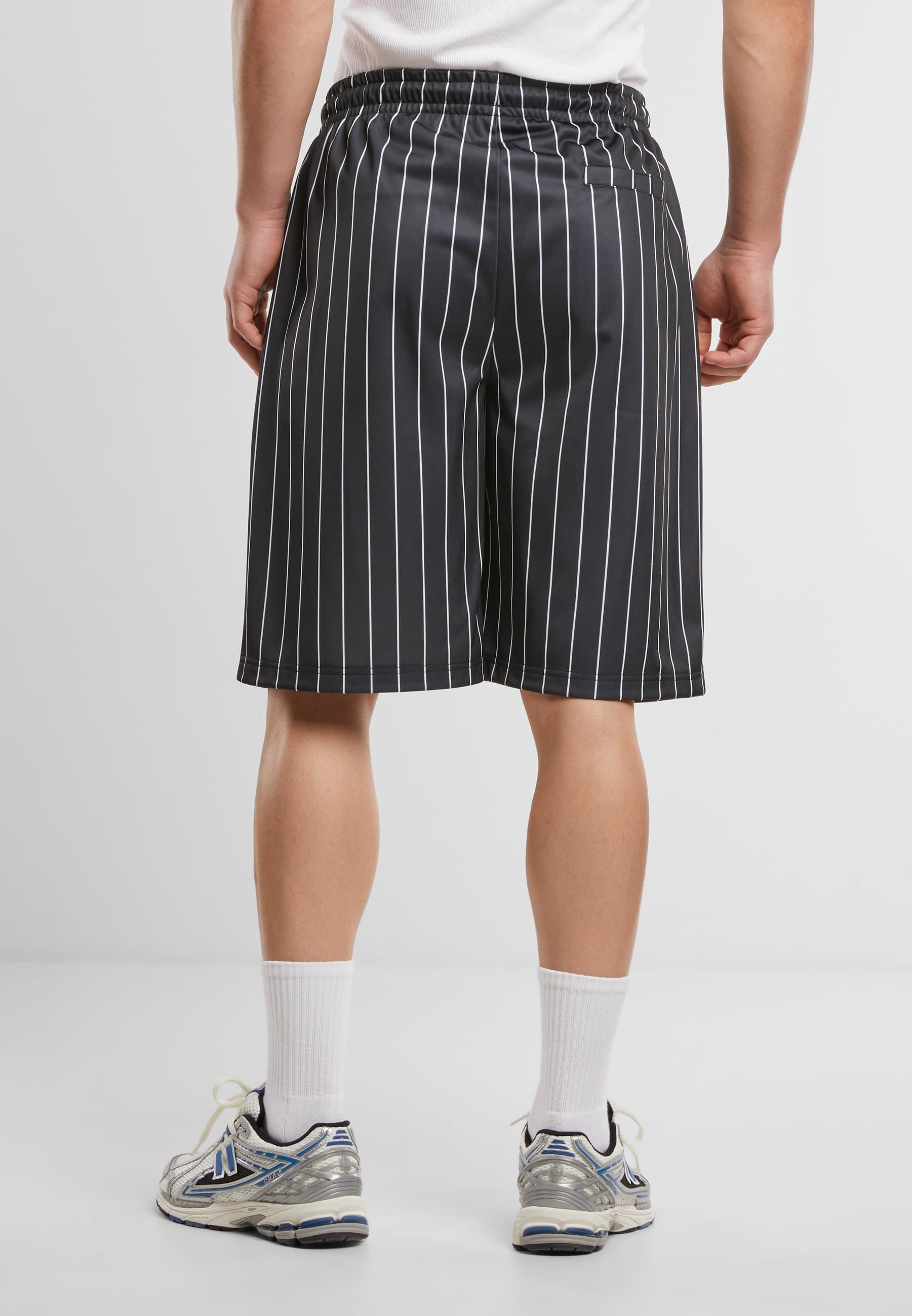URBAN CLASSICS Shorts »Urban Classics Pinstripe Trackshorts«, (1 tlg.)