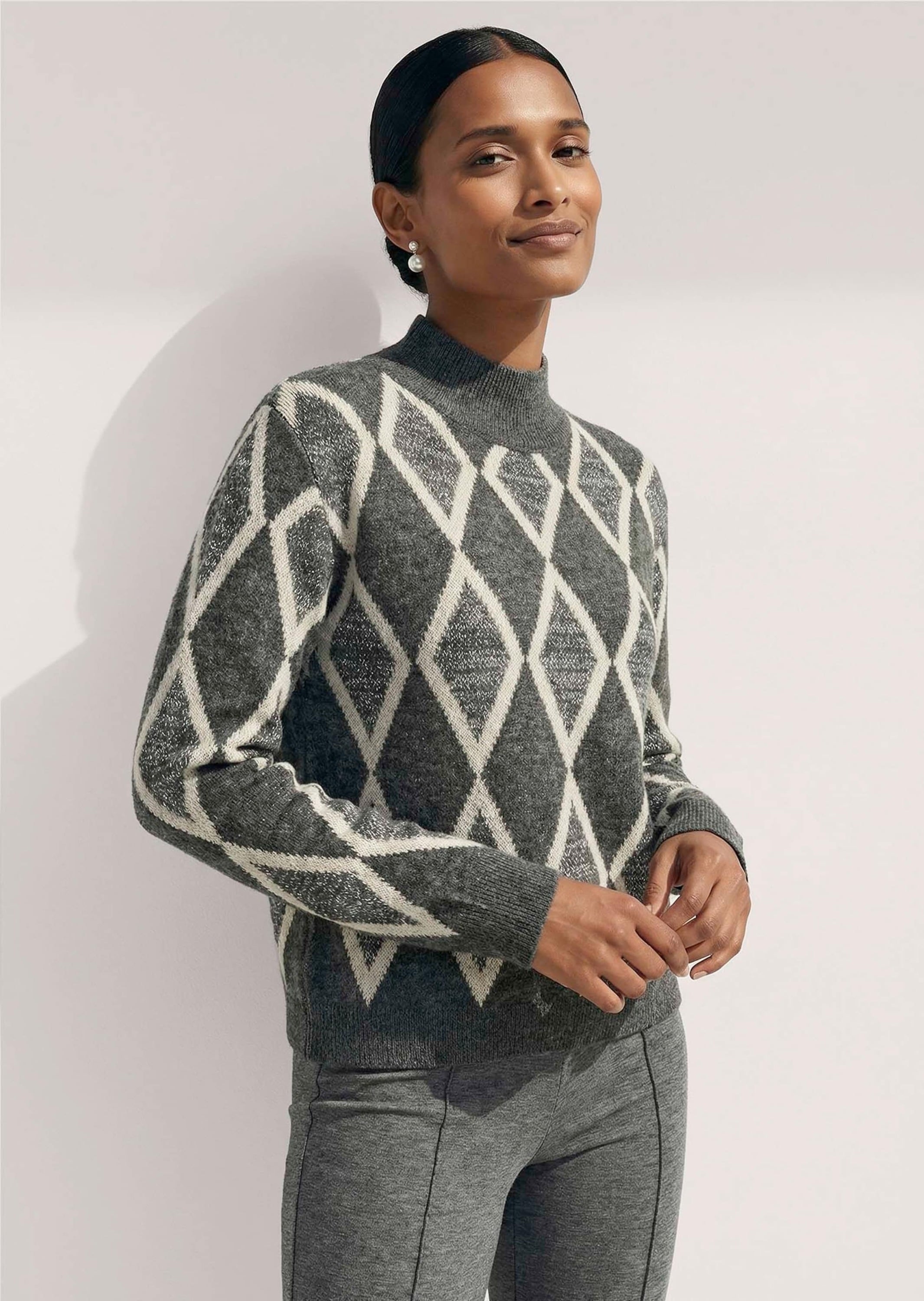 MADELEINE Longpullover »Pullover Rauten-Pullover mit Glanzgarn«