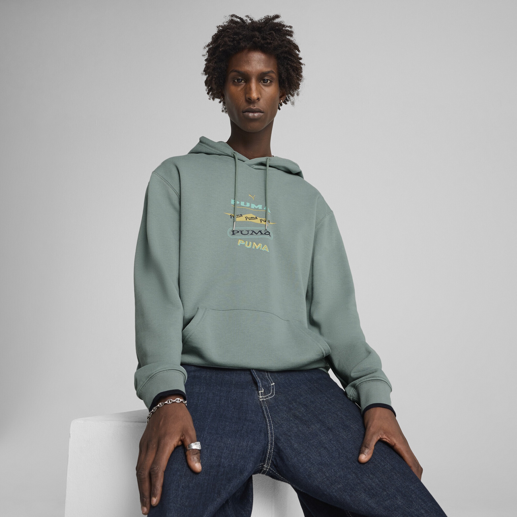 PUMA Hoodie »Wardrobe Essentials Graphic Hoodie Herren«