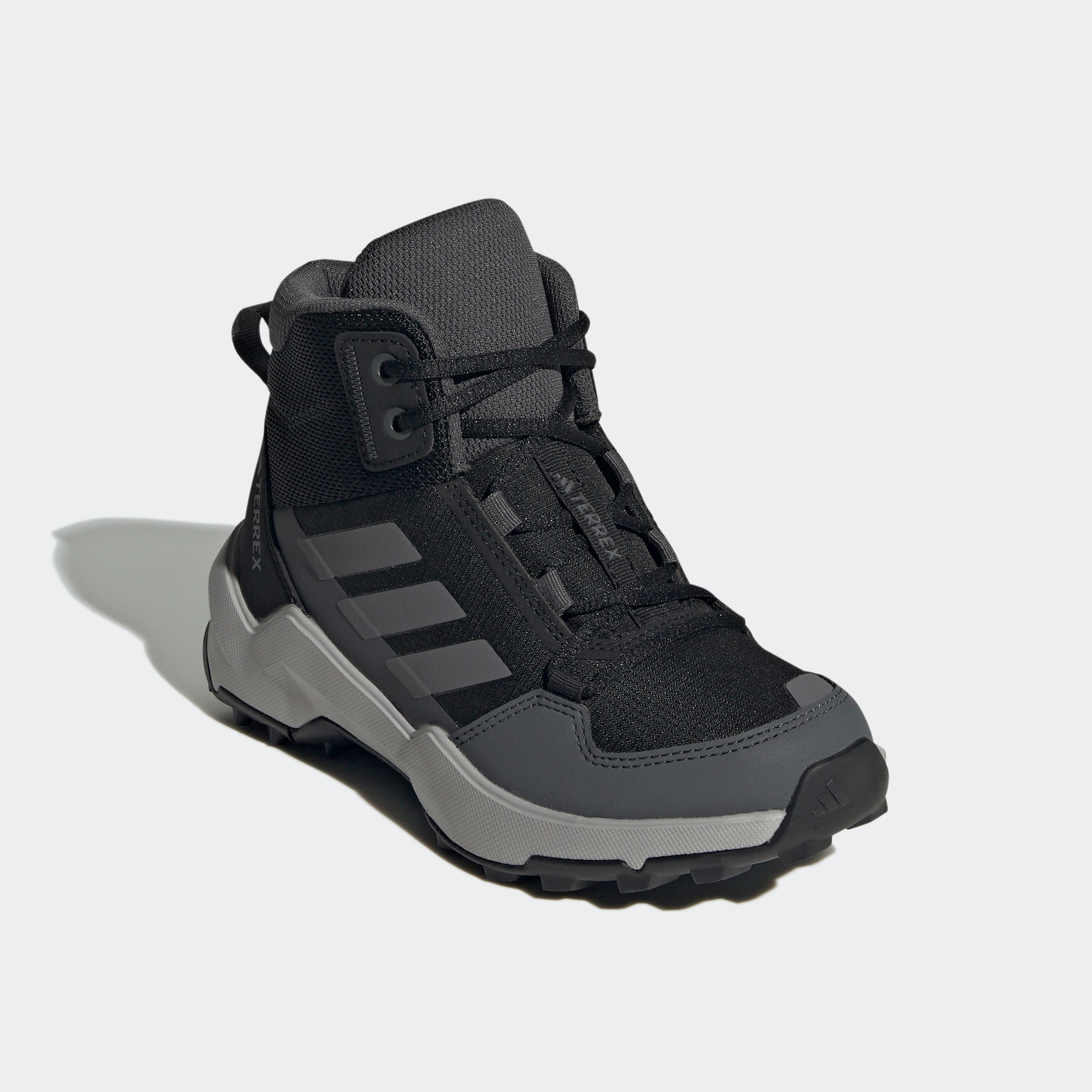 Wanderschuh »TERREX AX4R MID«