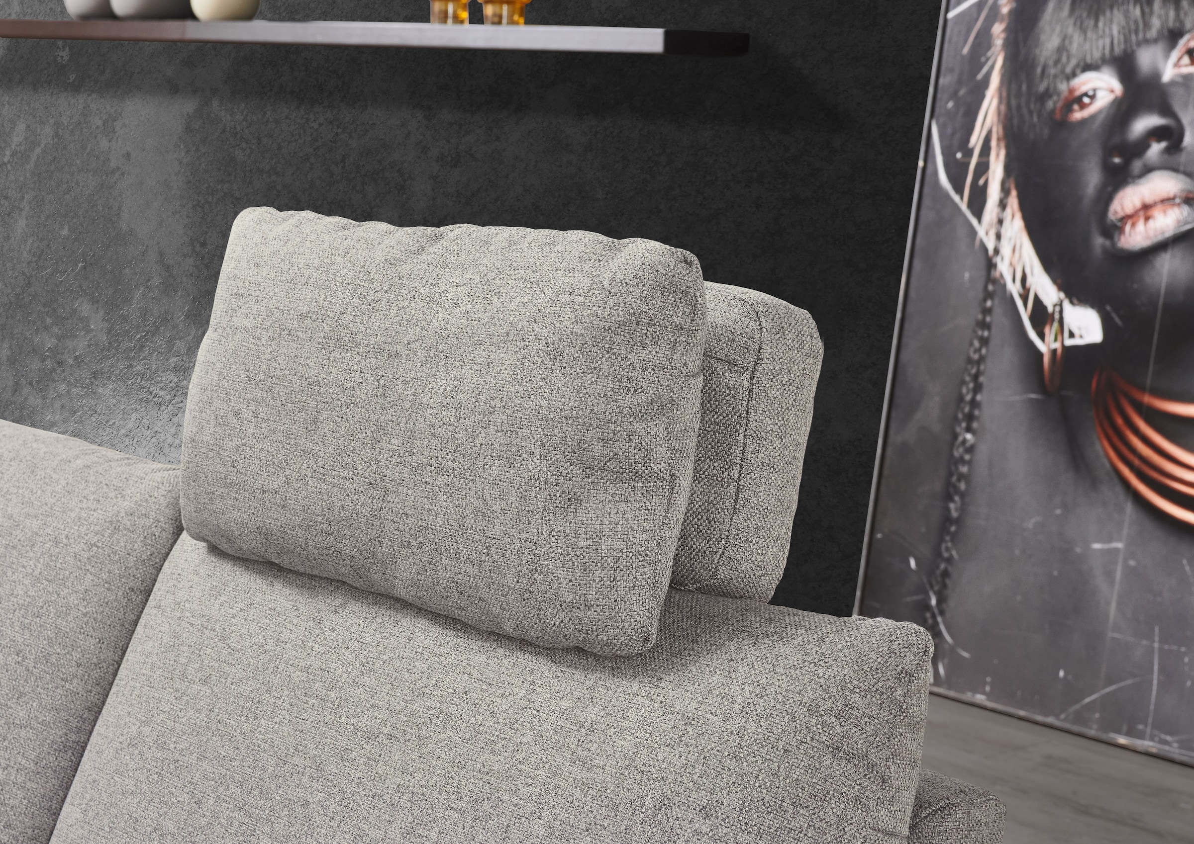 Places of Style Ecksofa »Sarsina: mit Tonnentaschen-Federkern, perfekt zum Entspannen L-Form«, inklusive 2 motorischen Relaxfunktionen mit Herz-Waage-Beschlag