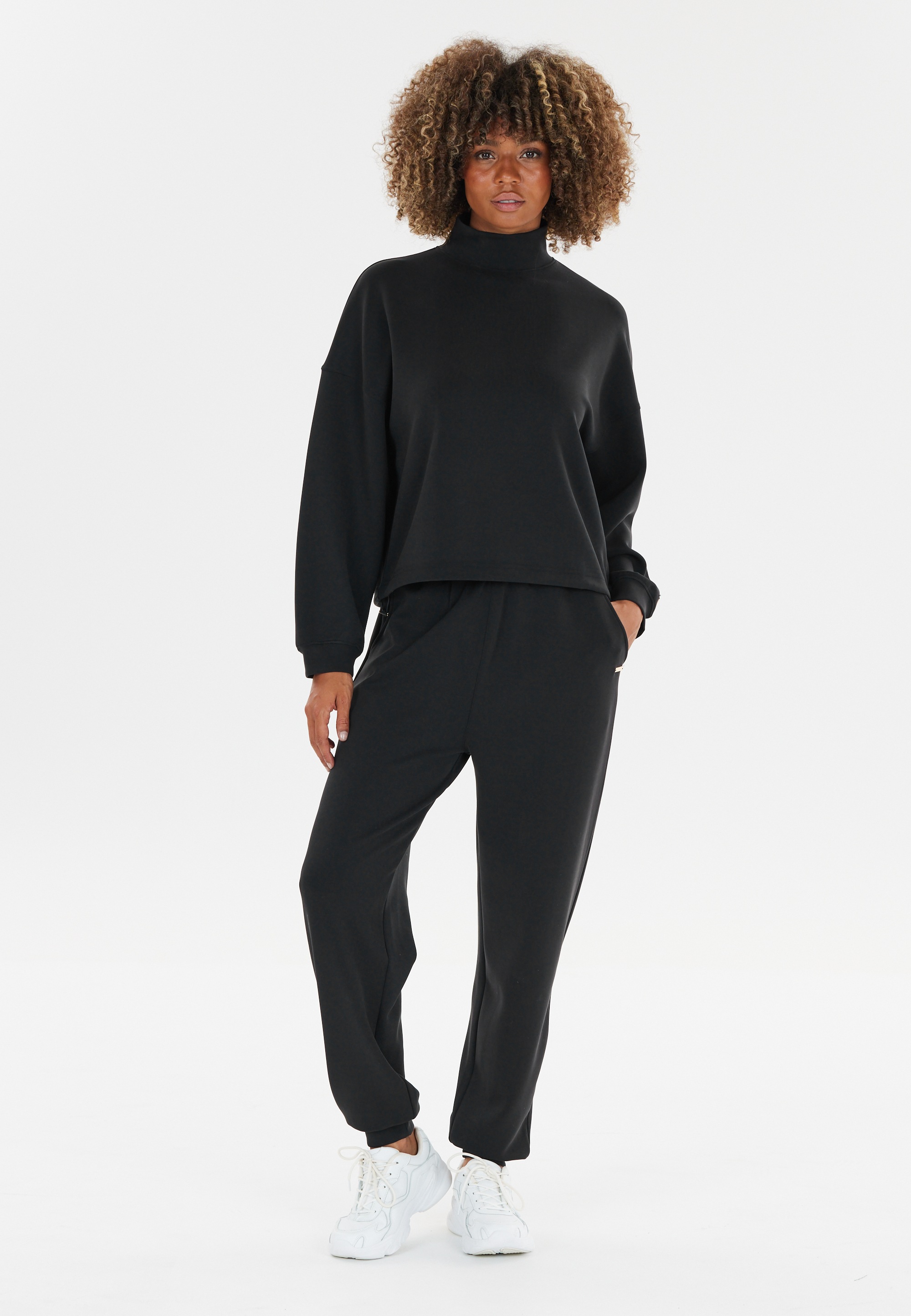 ATHLECIA Sweathose »Paris«, aus angenehm weichem und dehnbarem Materialmix