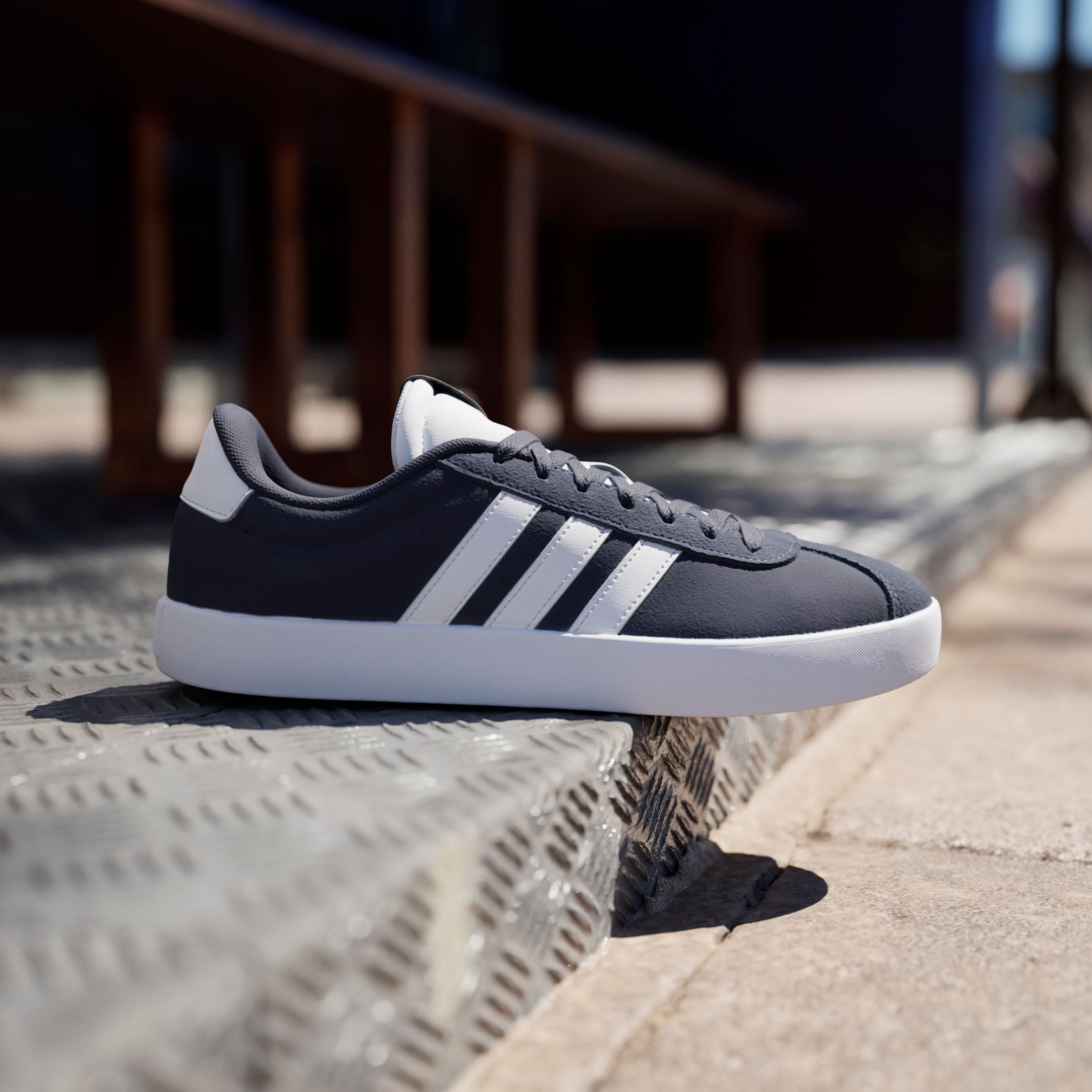 adidas Sportswear Sneaker »VL COURT 3.0«, inspiriert vom Design des adidas samba