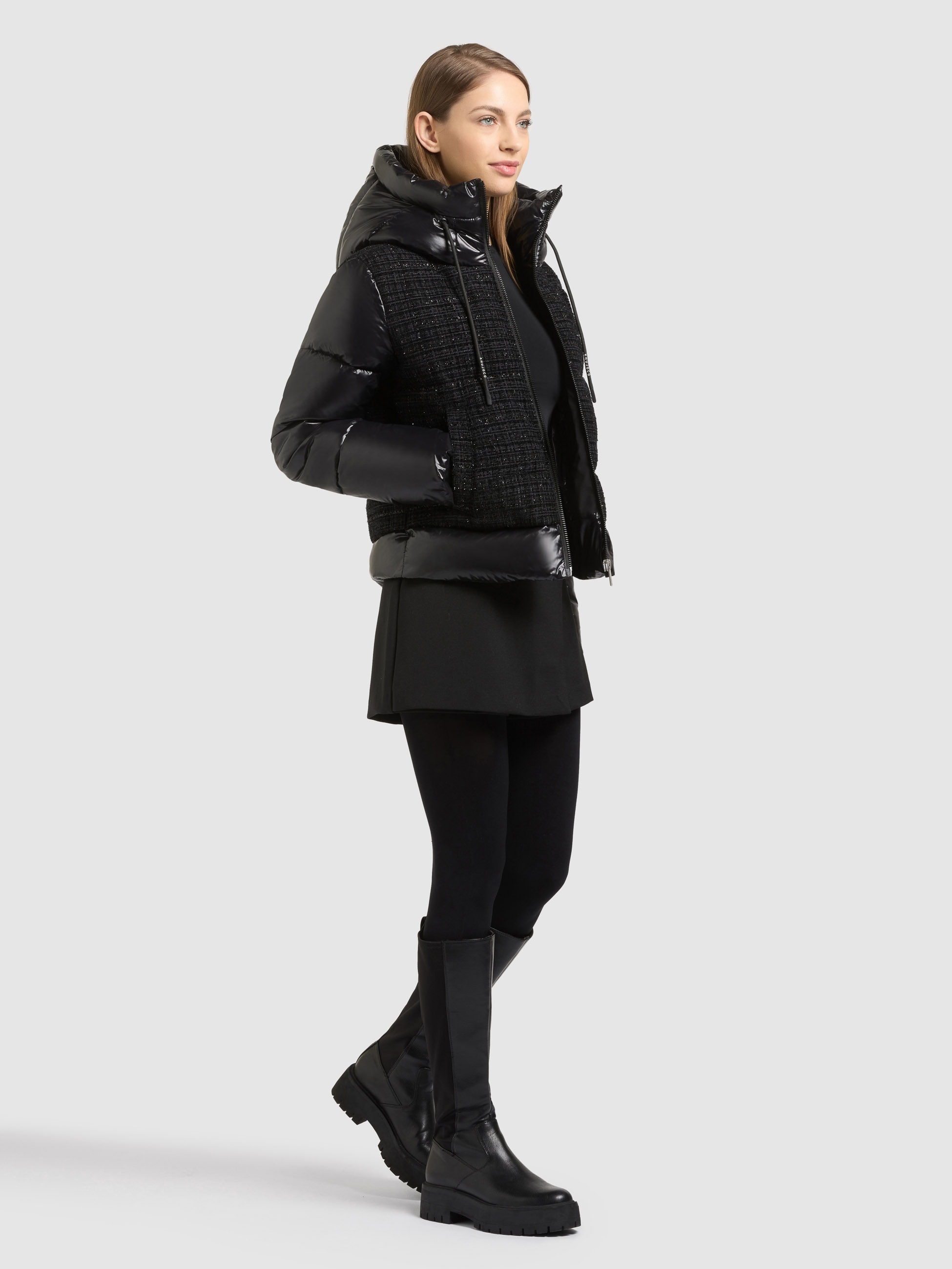 khujo Steppjacke »GRIEDA« mit Kapuze elastische Windstopperbündchen, Materialmix: Stepp und Boucle