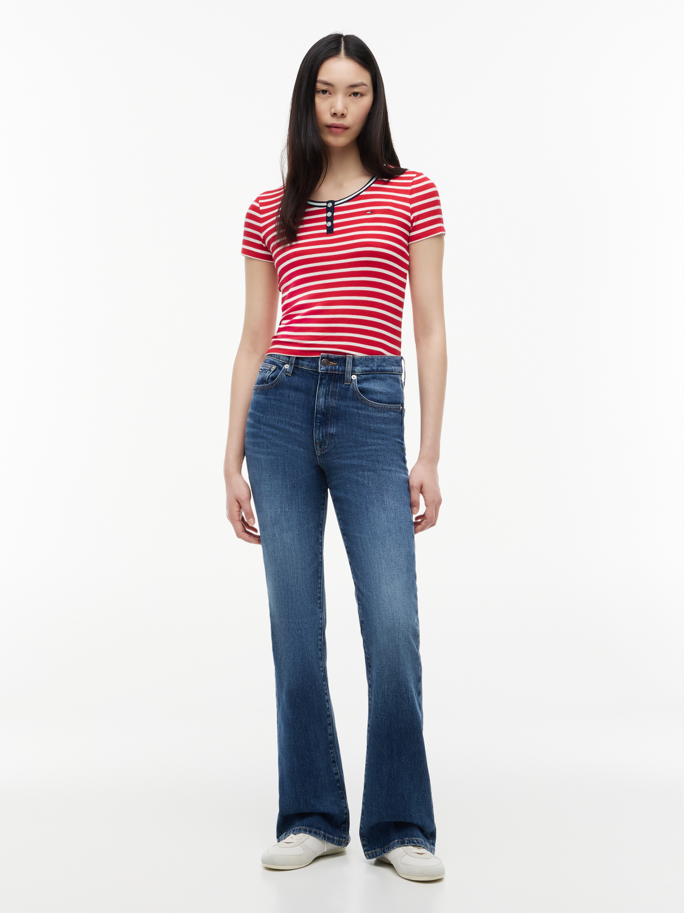 Tommy Jeans Henleyshirt »TJW SLIM HENLEY SS TEE« Viskosemischung, slim fit